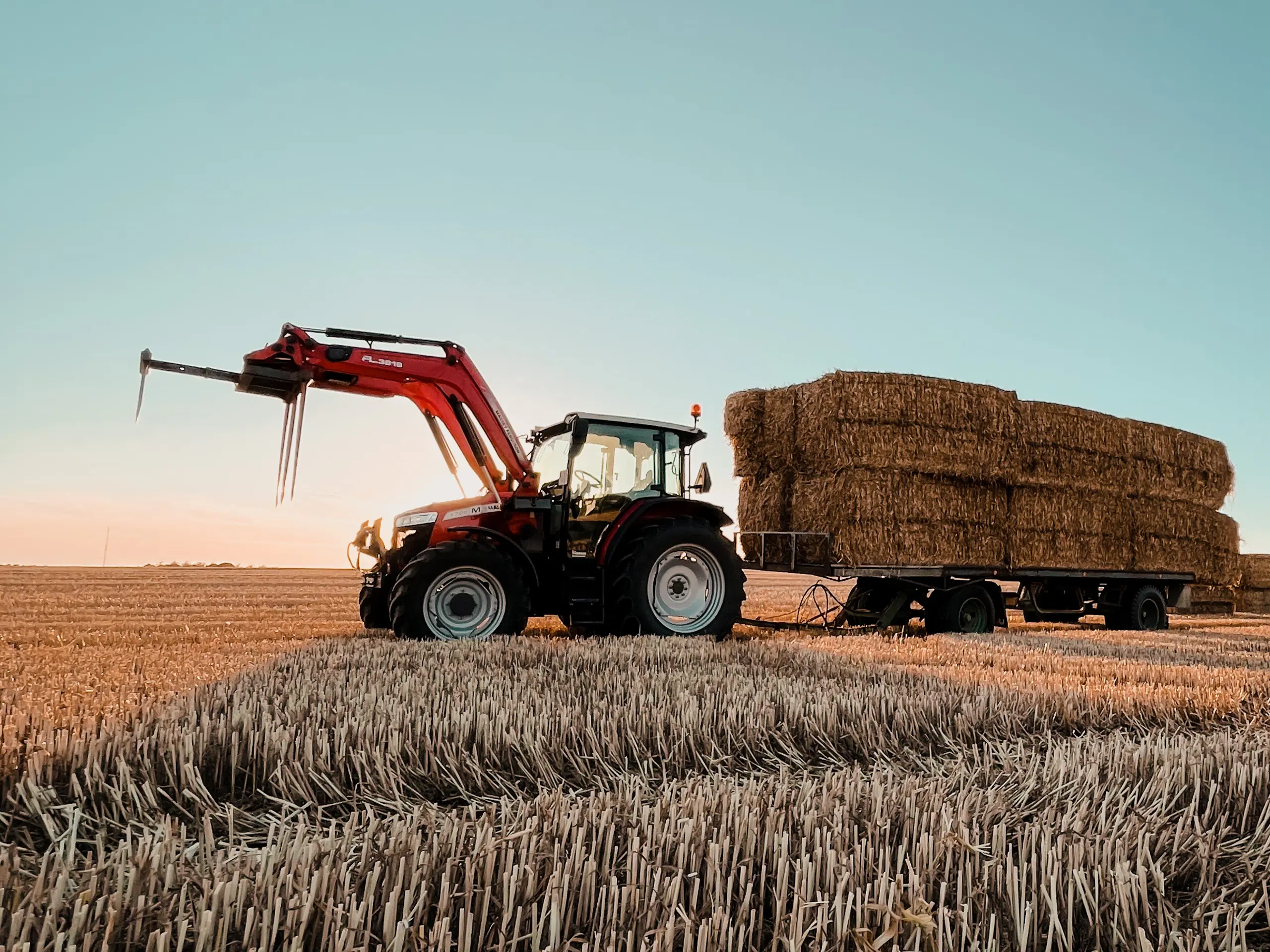 Massey Ferguson 5709m