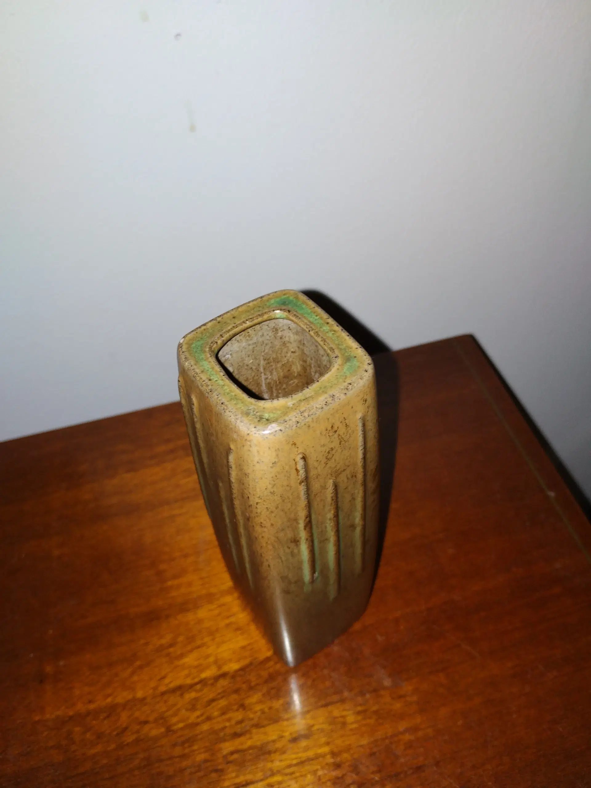 Ravnild keramik vase