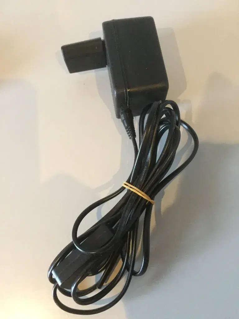 Adapter/strømforsyning