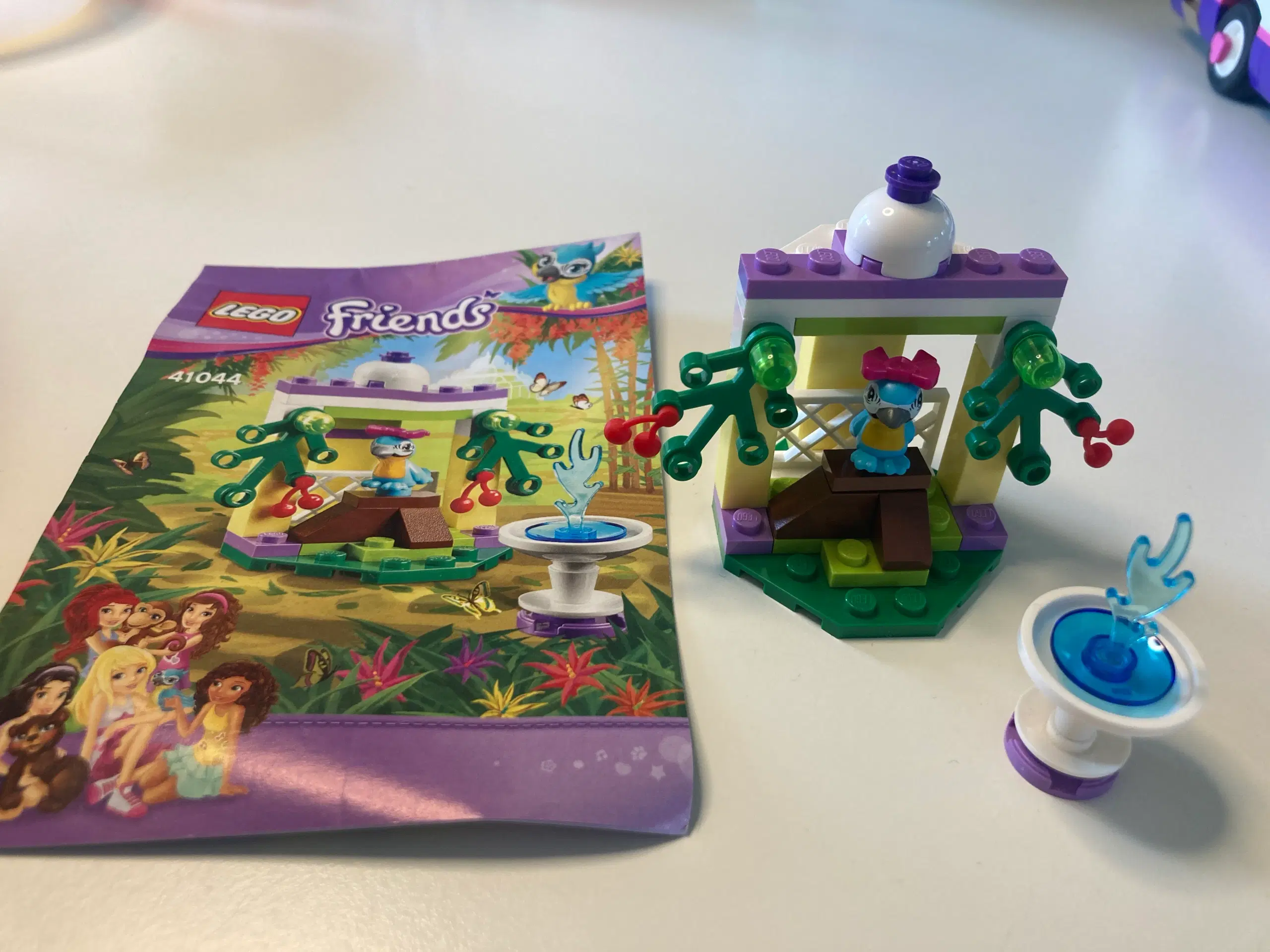 LEGO Friends 41044 Papegøjens springvand