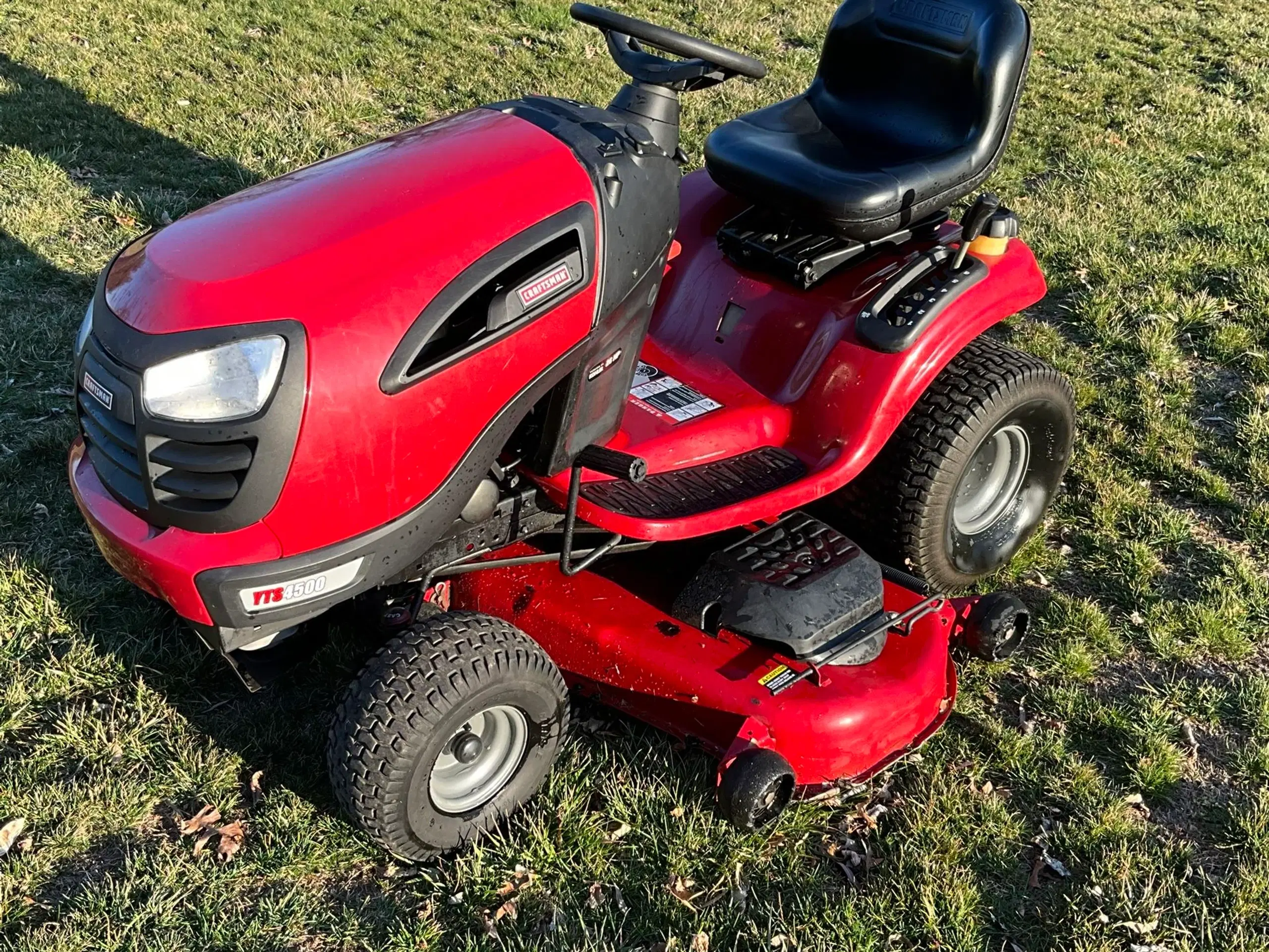 Købes Craftsman YTS 4500 eller Wheel Horse 520