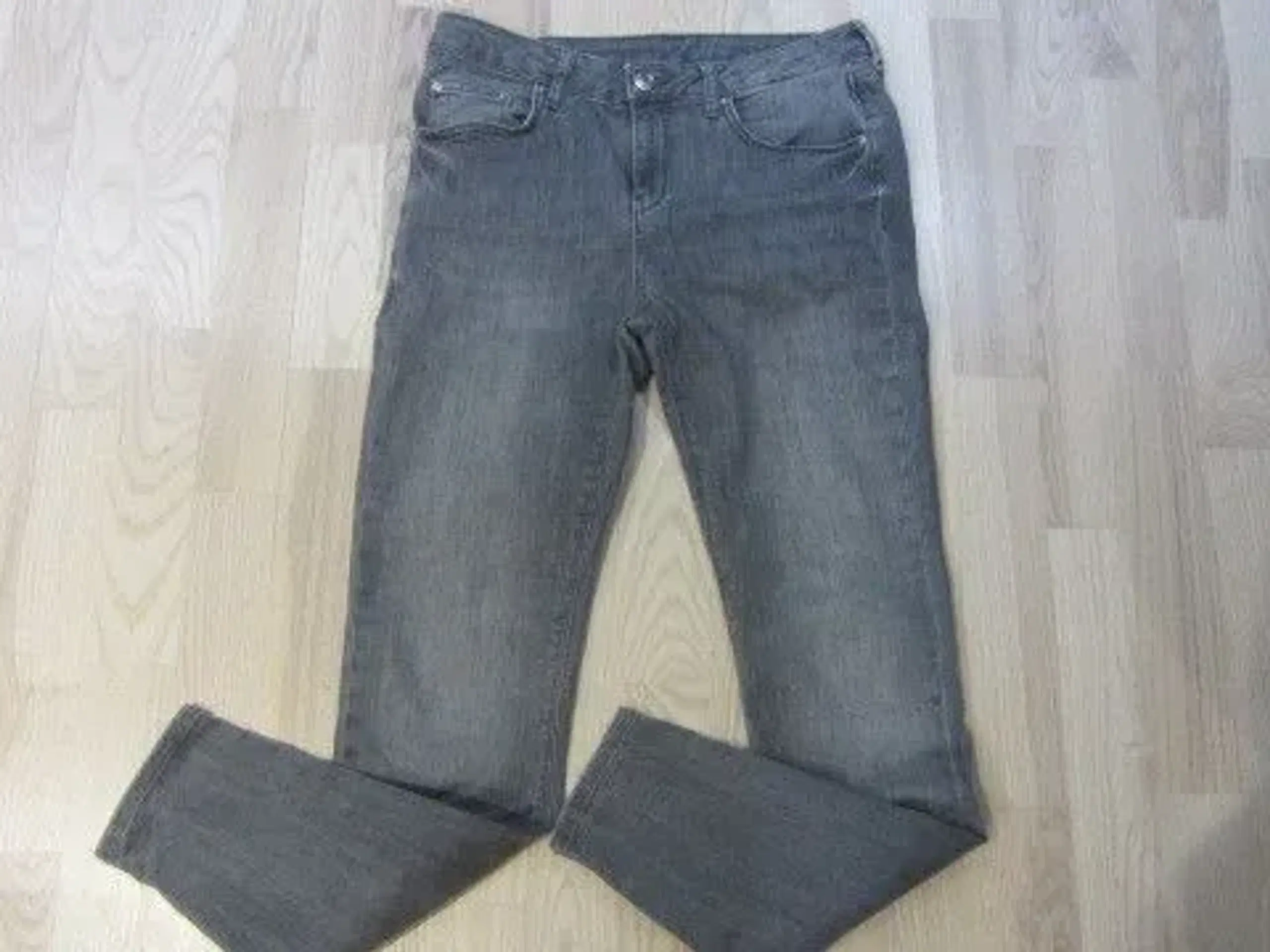 Str 30/29 grå elastisk jeans