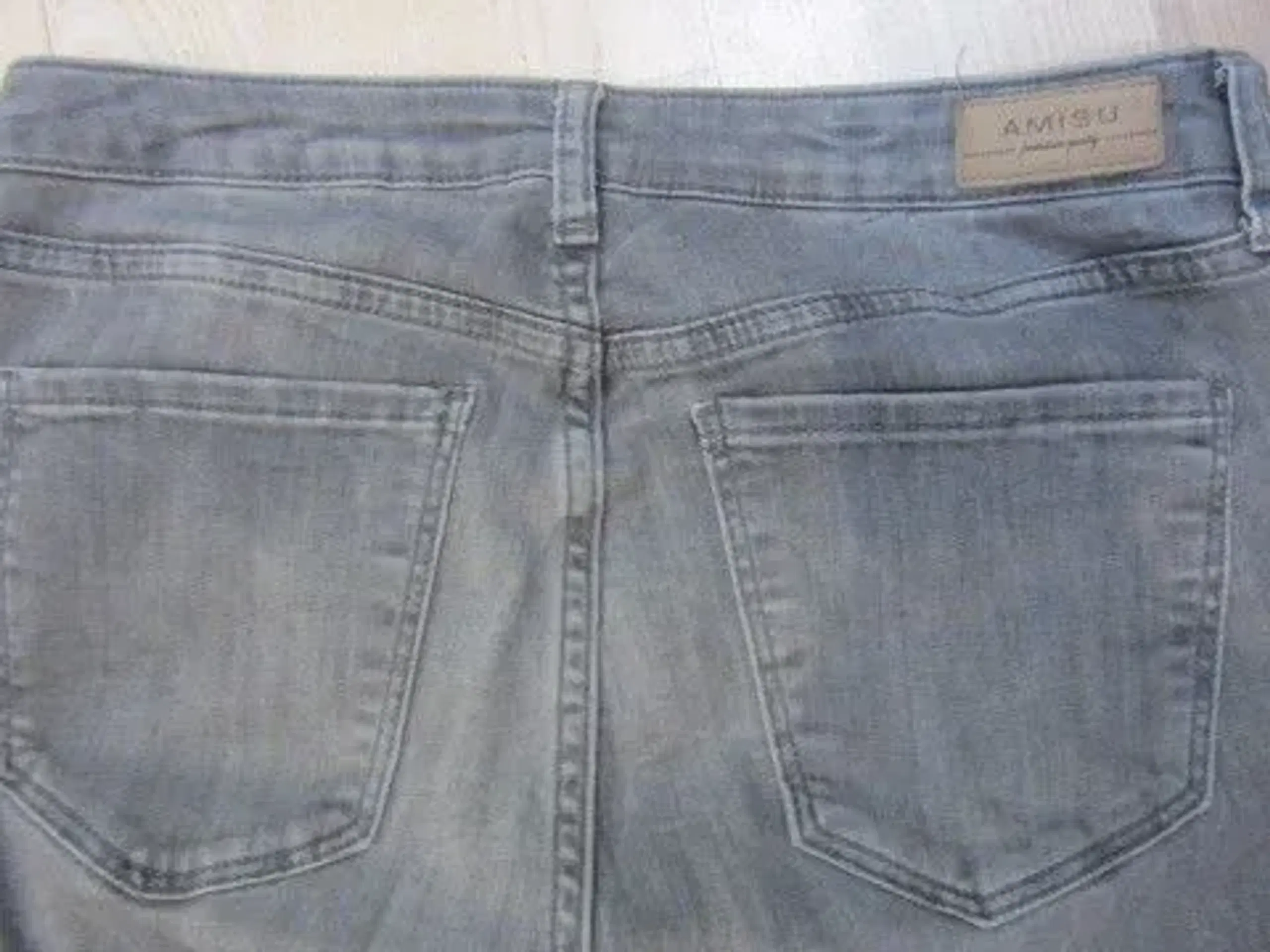 Str 30/29 grå elastisk jeans