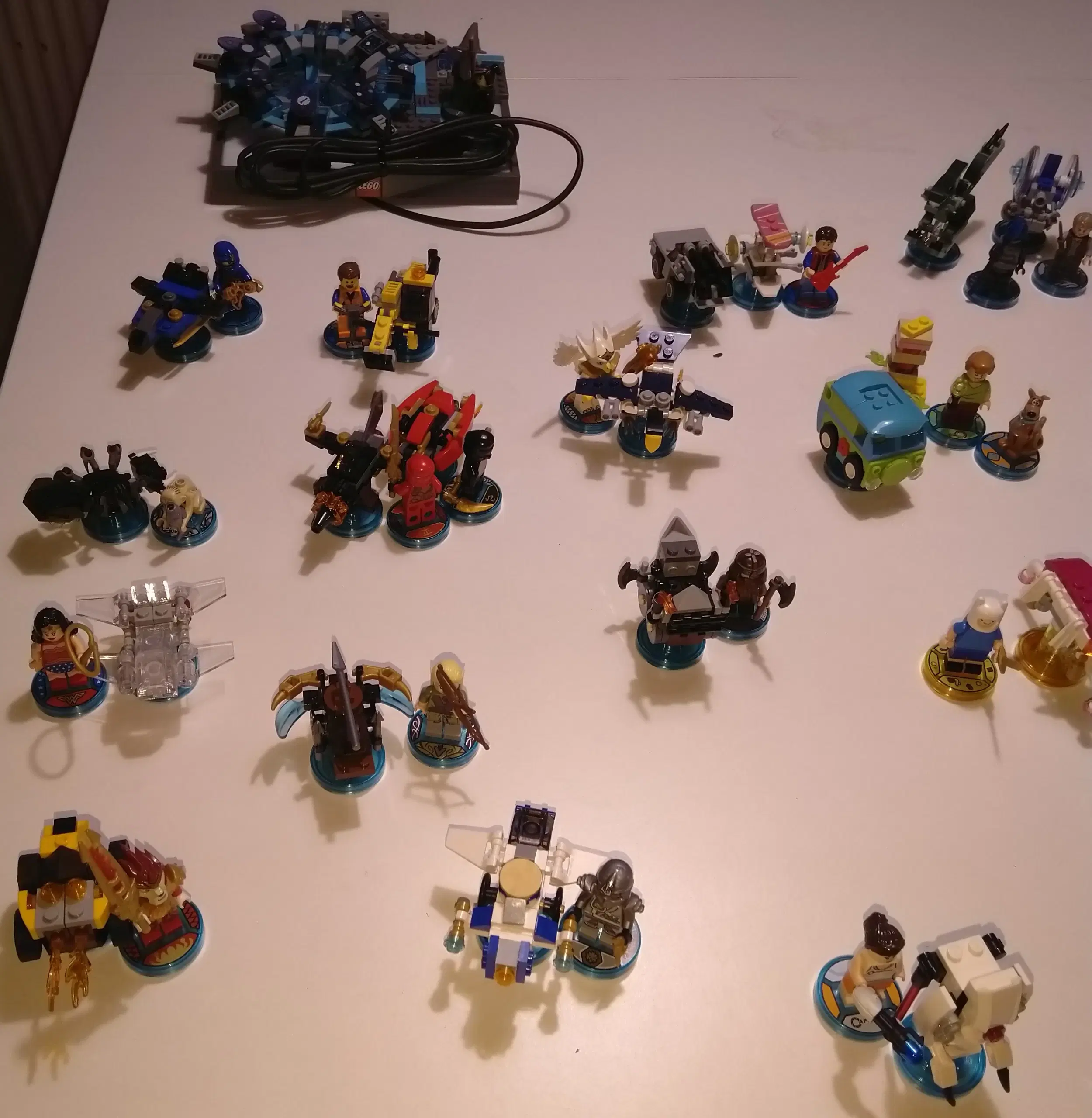 Lego Dimensions Startsæt + 25 tilbehørs sæt