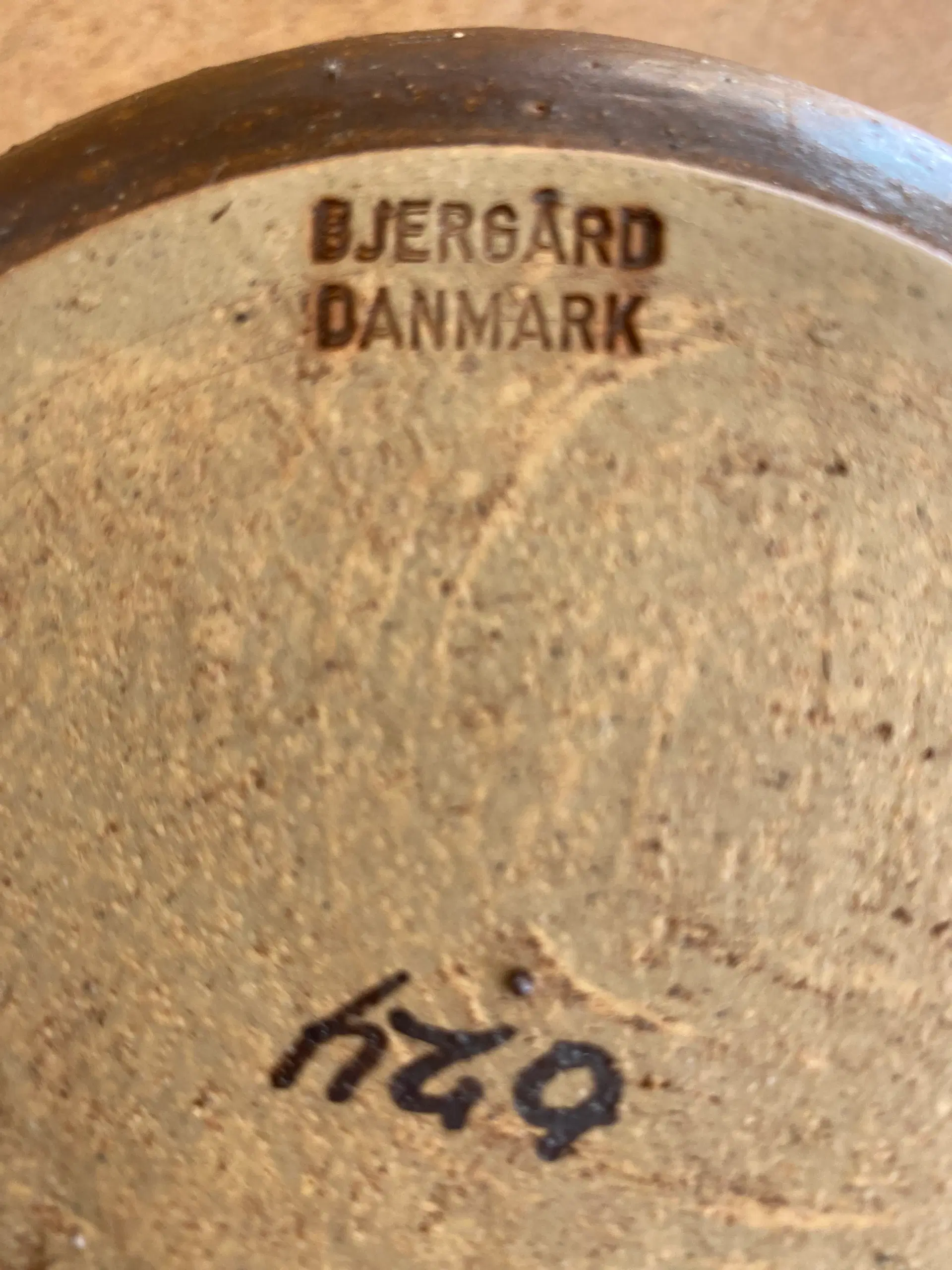 Tekande keramik 19 L Bjergård