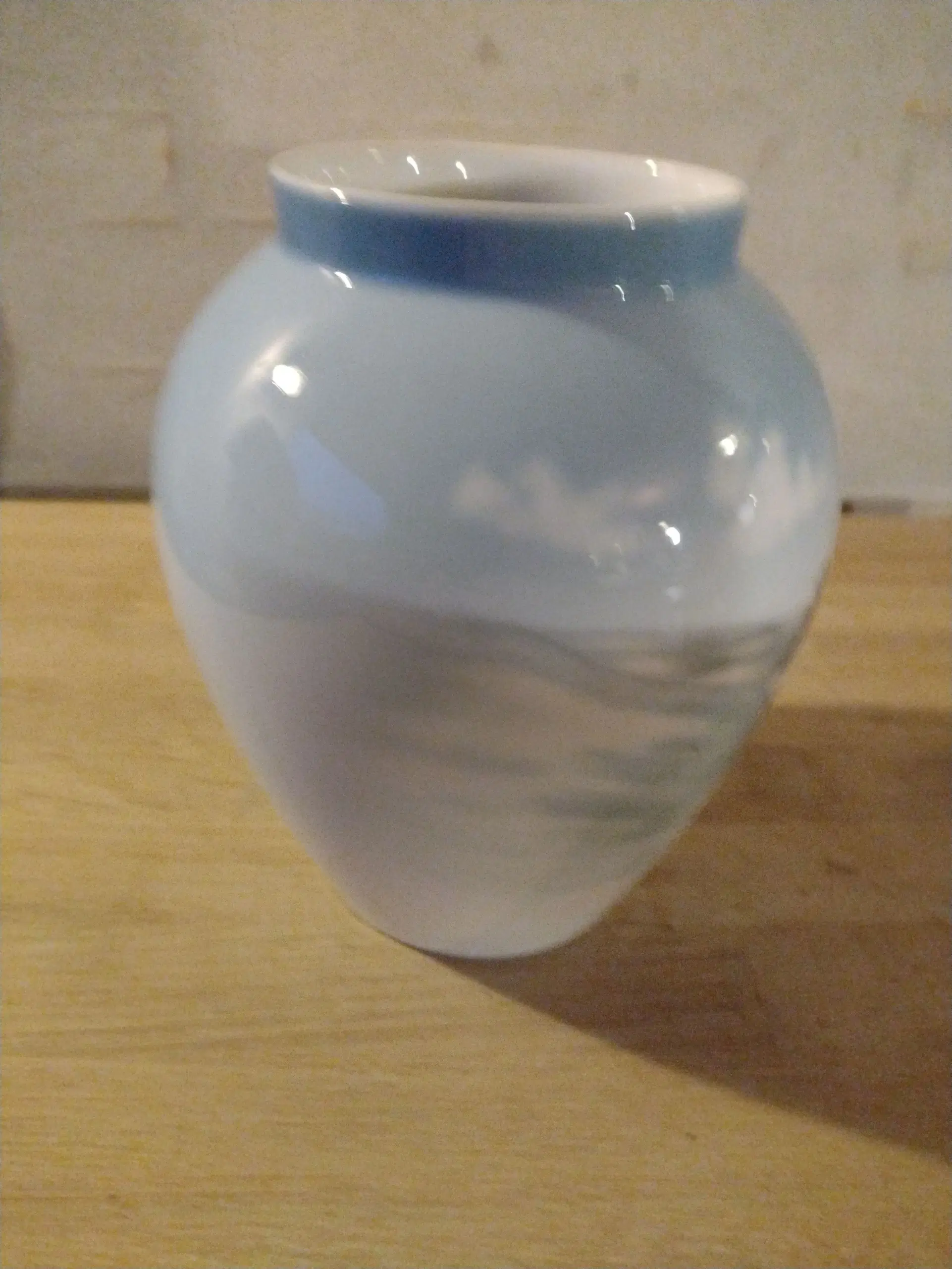 Lyngby porcelæn vase