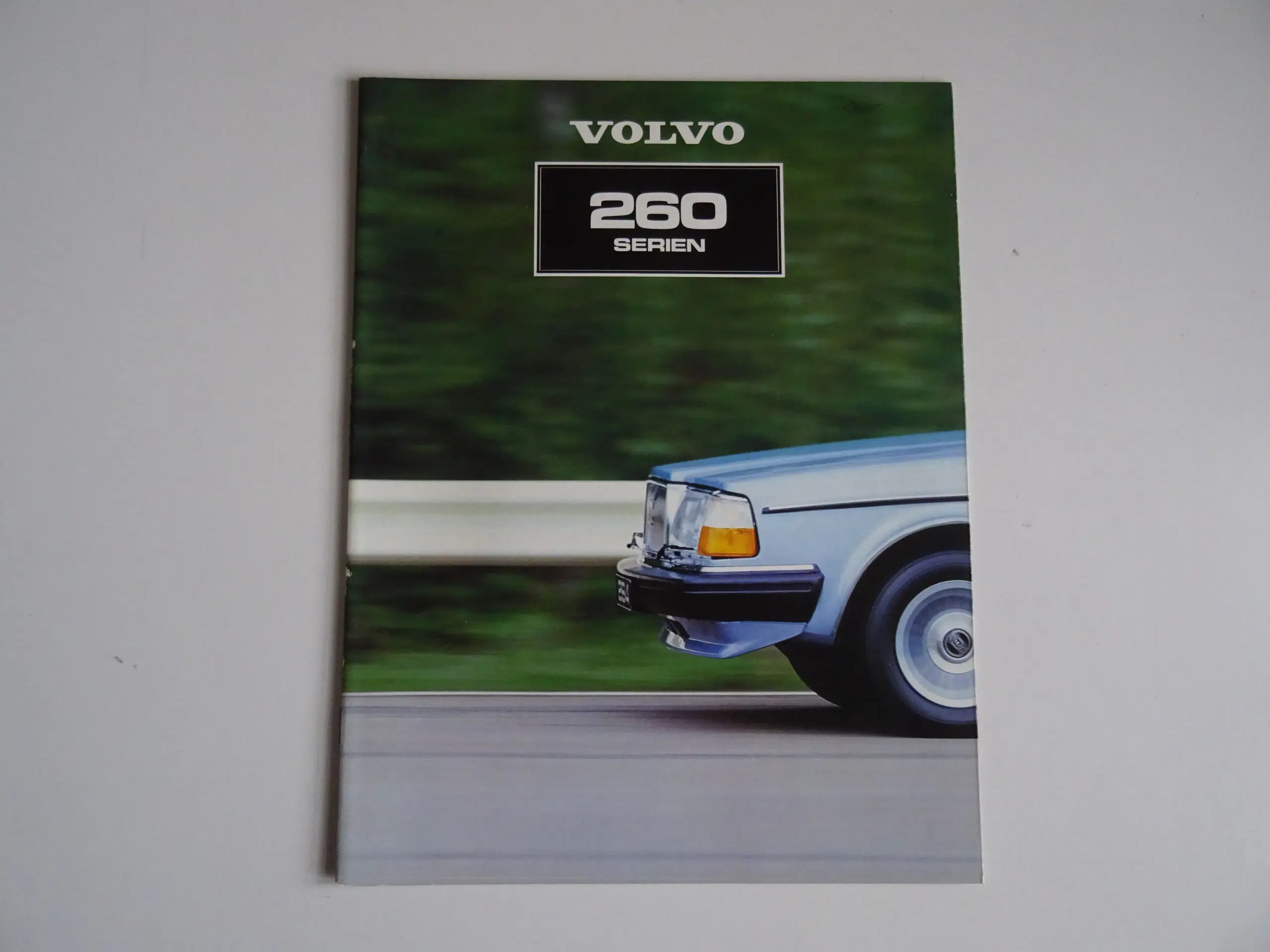 Volvo 264 GLE 1981 model Brochure