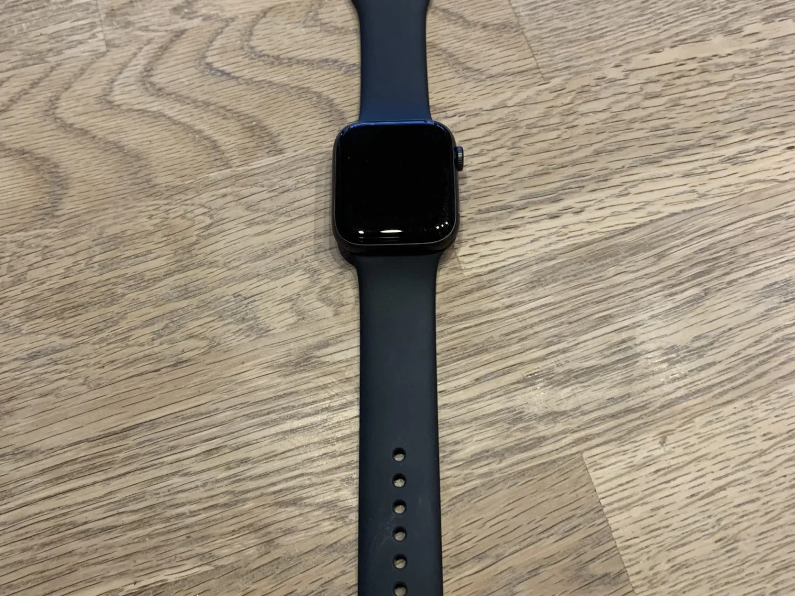 Apple Watch SE GPS 44 mm 2021