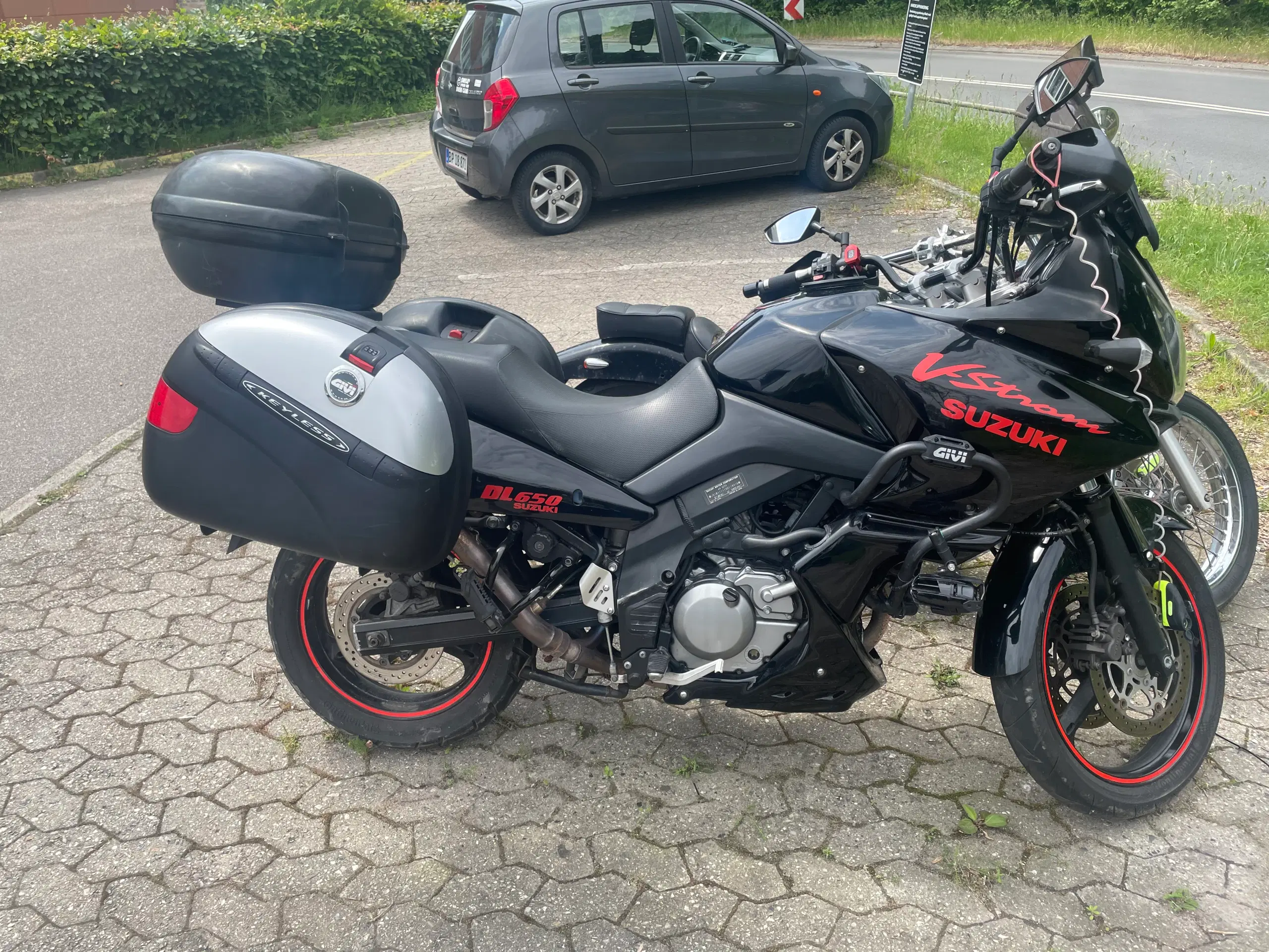 Suzuki DL 650 vstrom