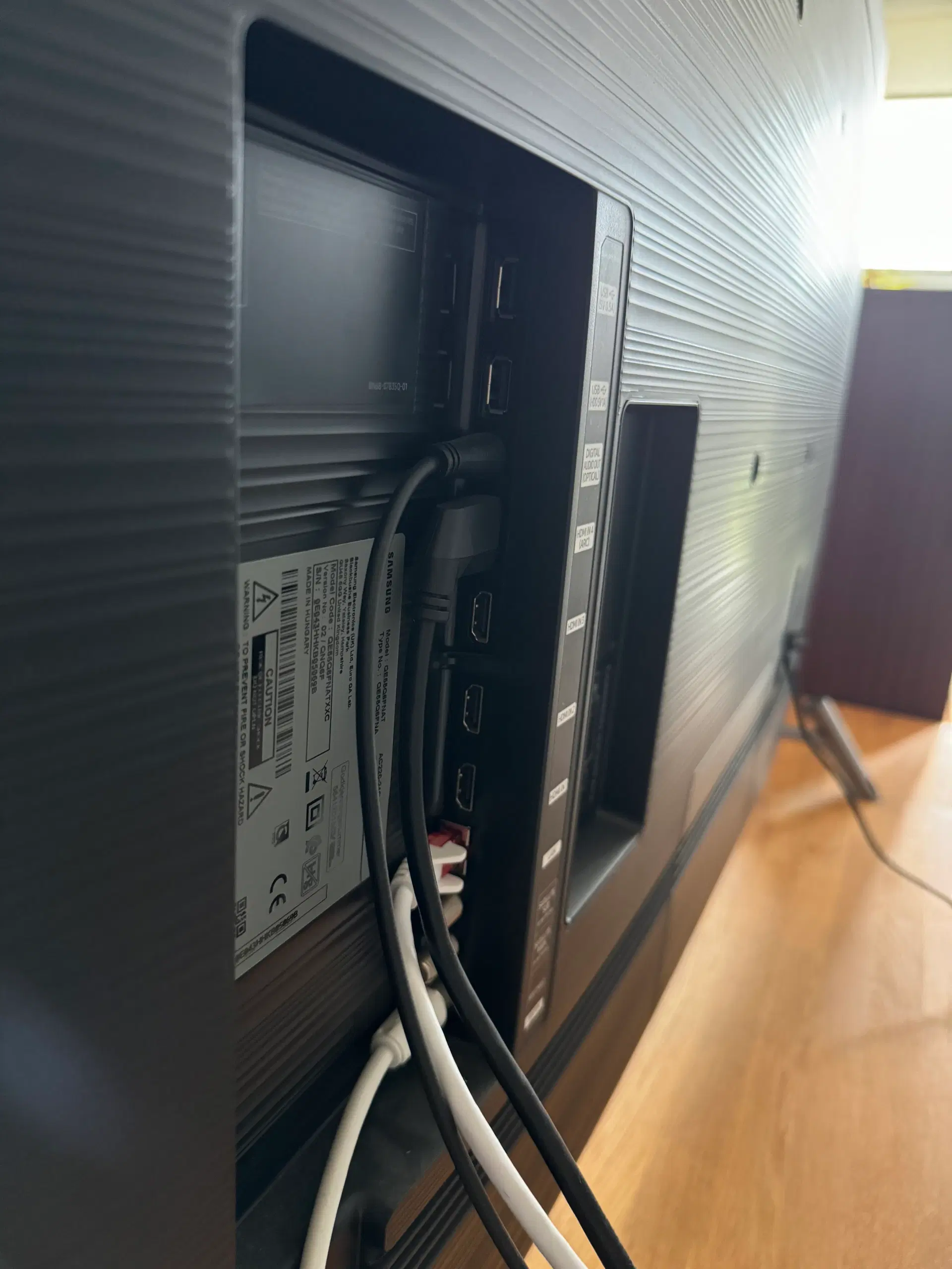 Samsung 55’ Q6F fjernsyn