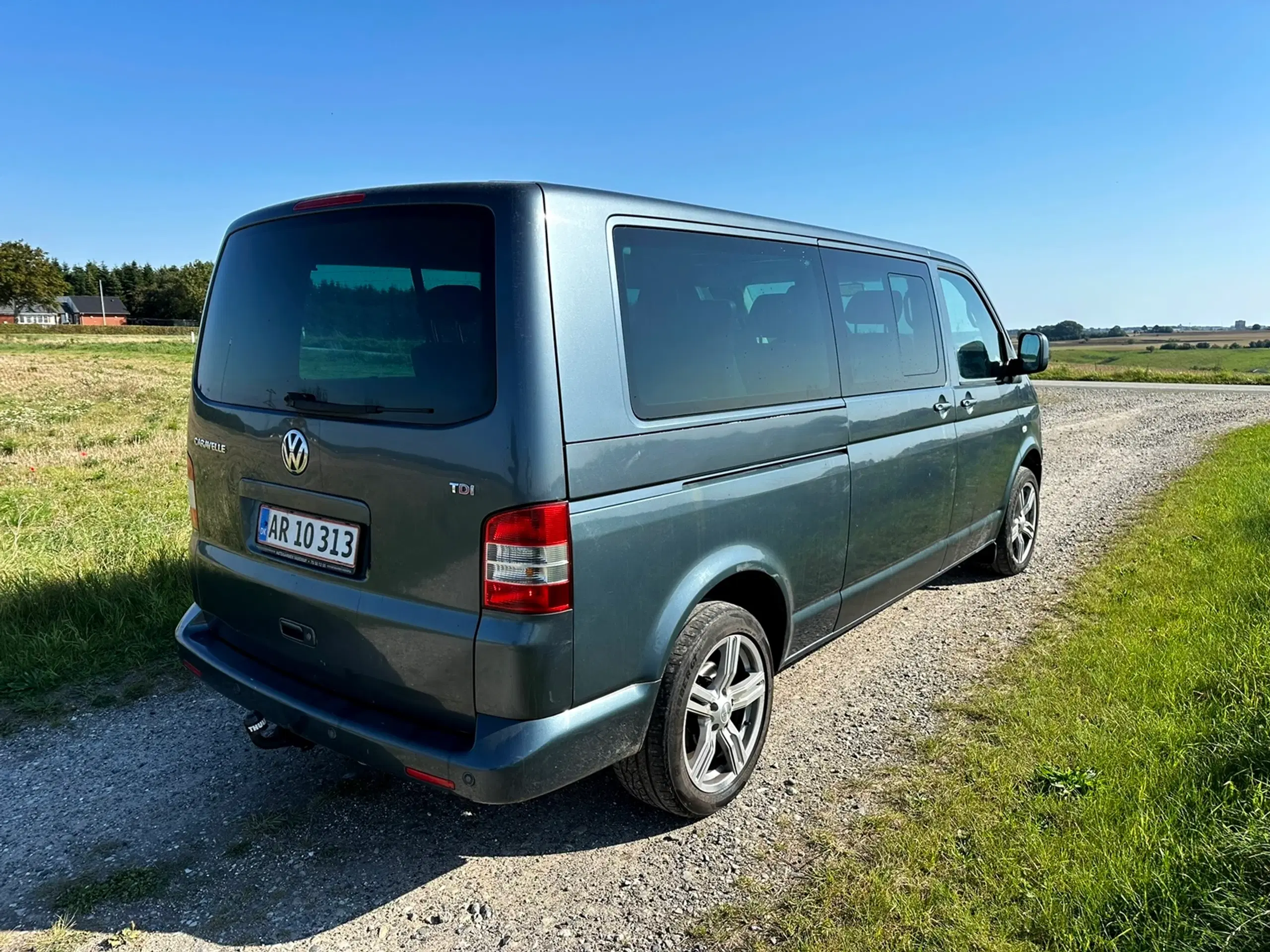 VW Caravelle 25 TDI comfortline 9 PERSONBIL