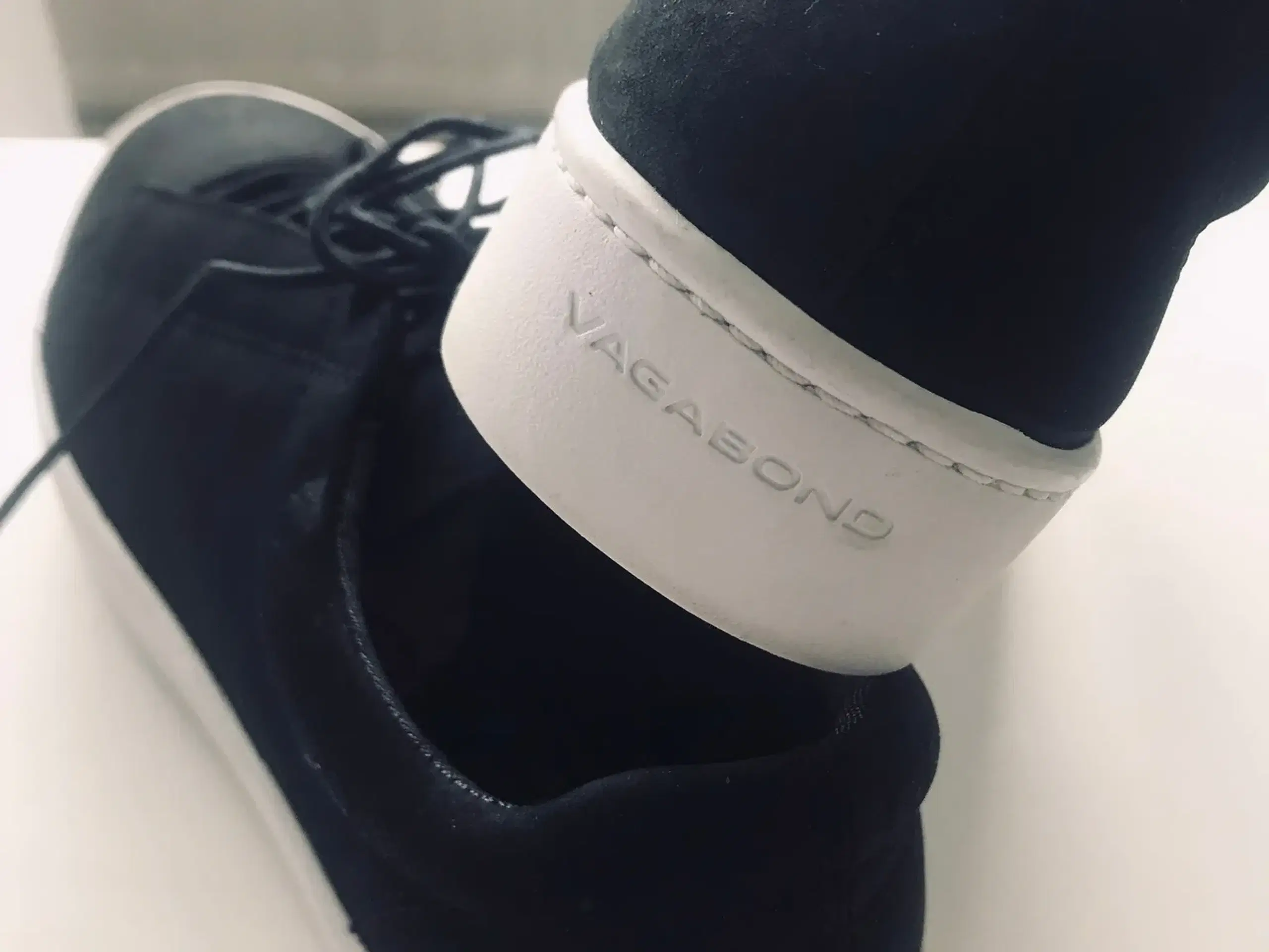 Vagabond Sneakers