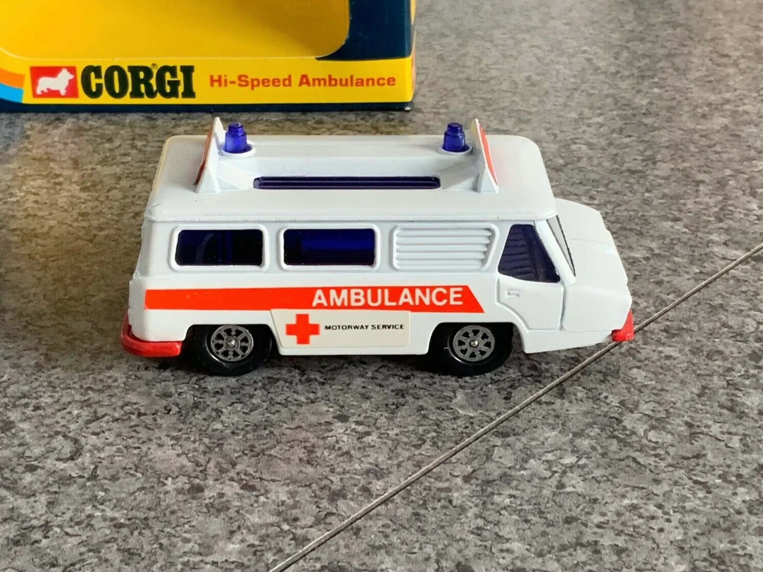 Corgi Toys No 700 Hi-Speed Ambulance scale 1:36