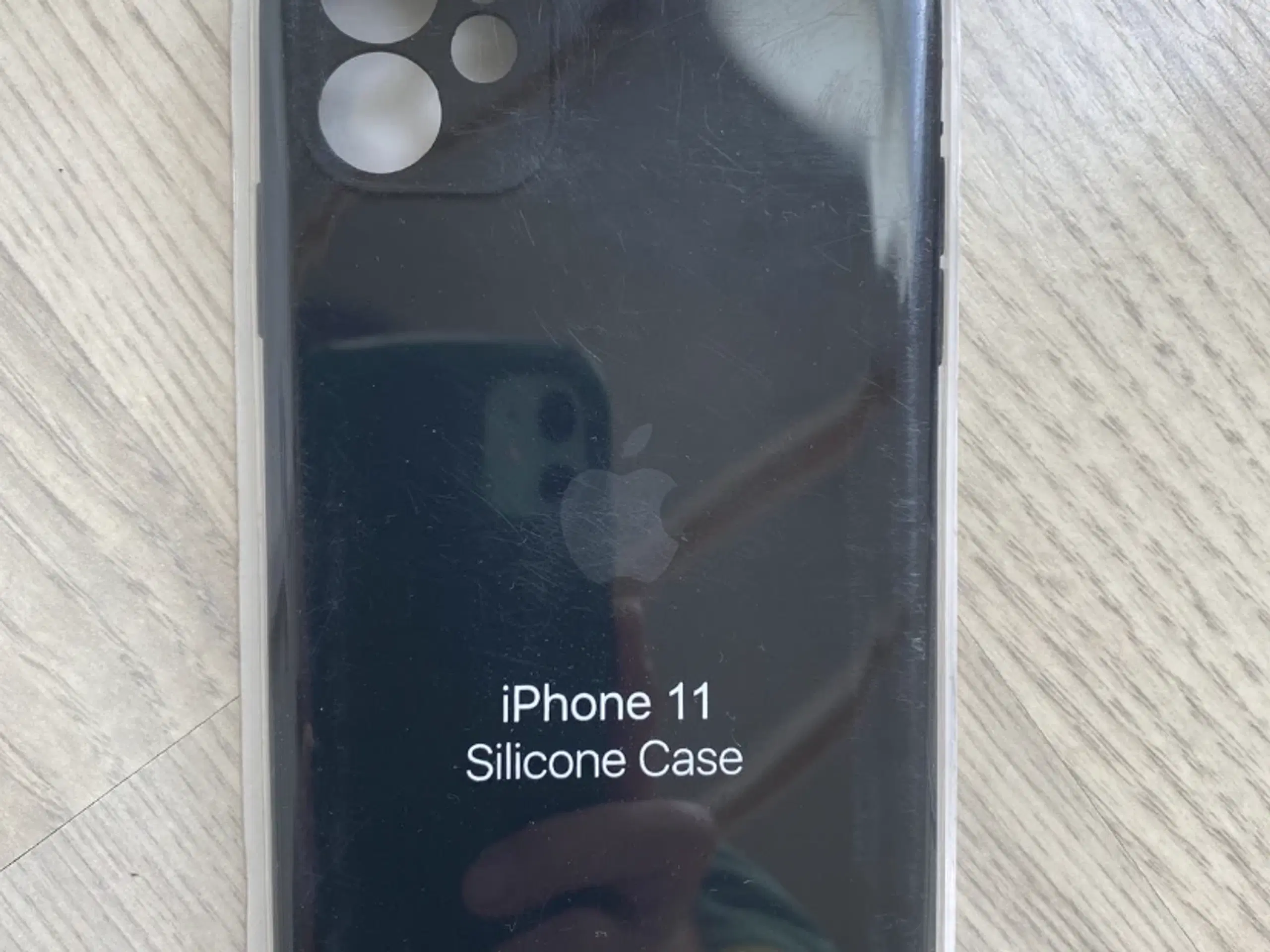 iPhone 11 cover