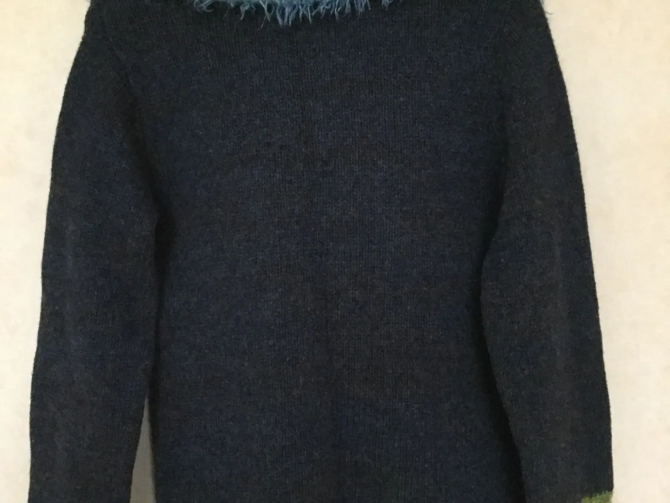 Varm uldtrøje / cardigan MICHA  65 % uld  str 40