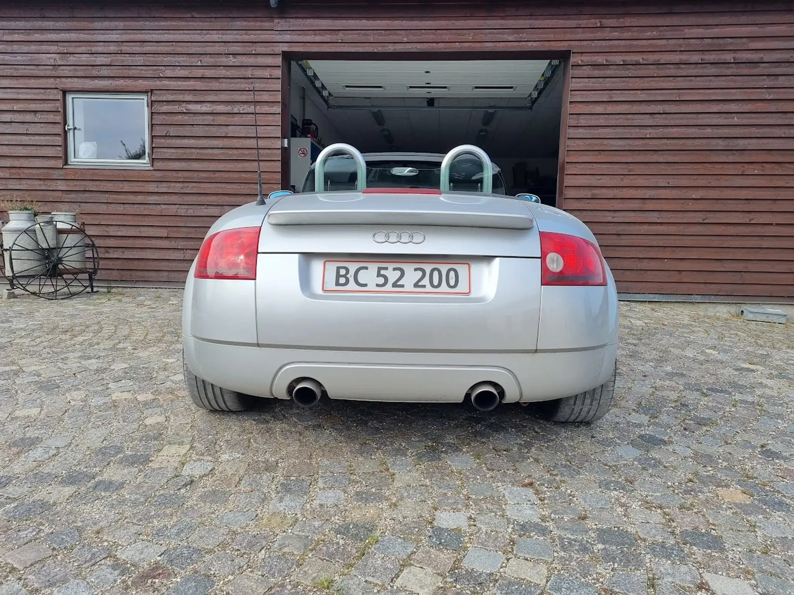 AUDI QUATTRO CABRIOLET