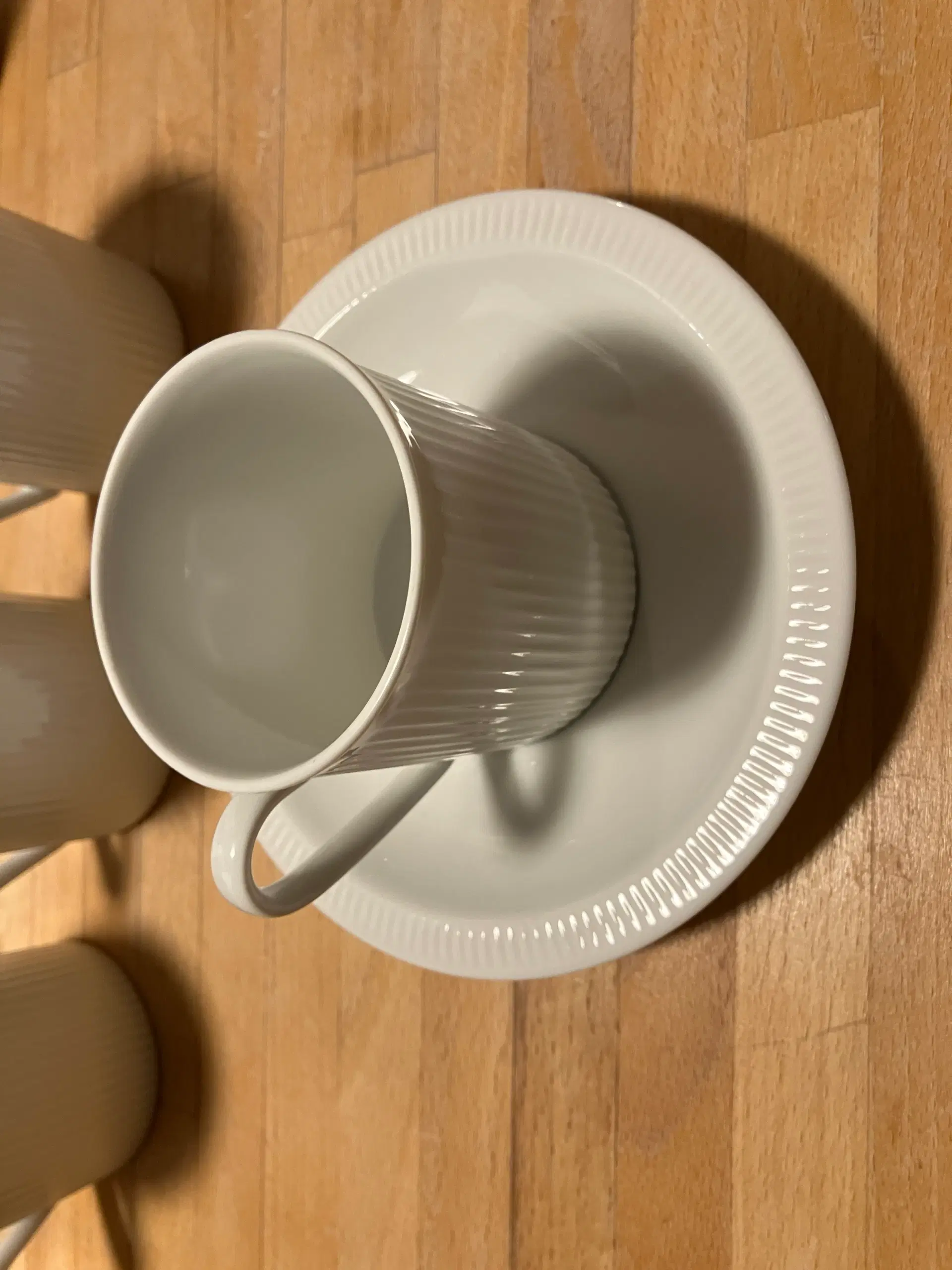 Porcelænskopper med underkop 10 stk