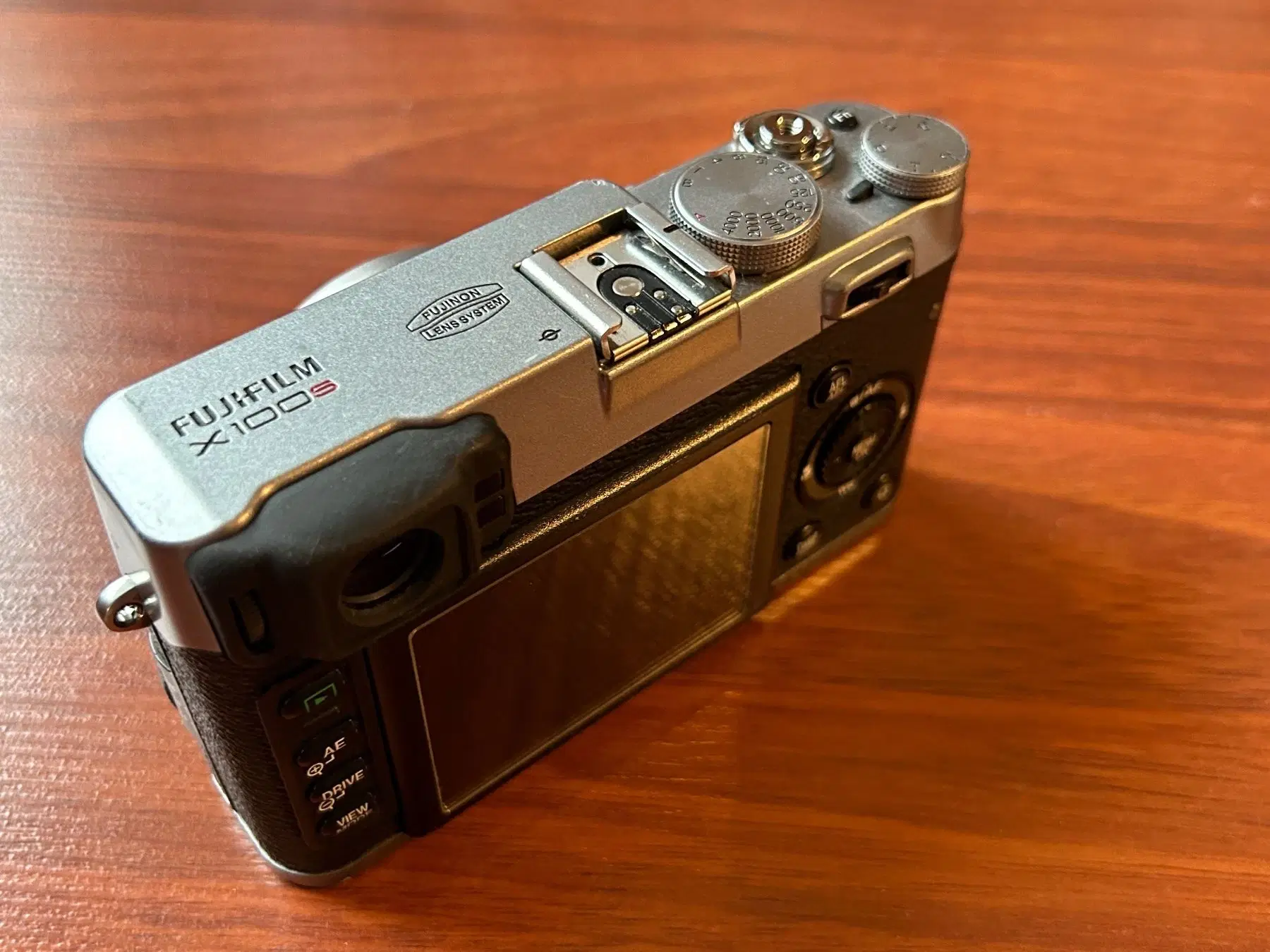 Fujifilm X100S