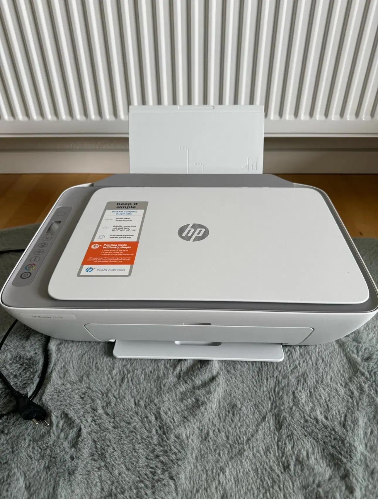 HP DeskJet 2720e Printer