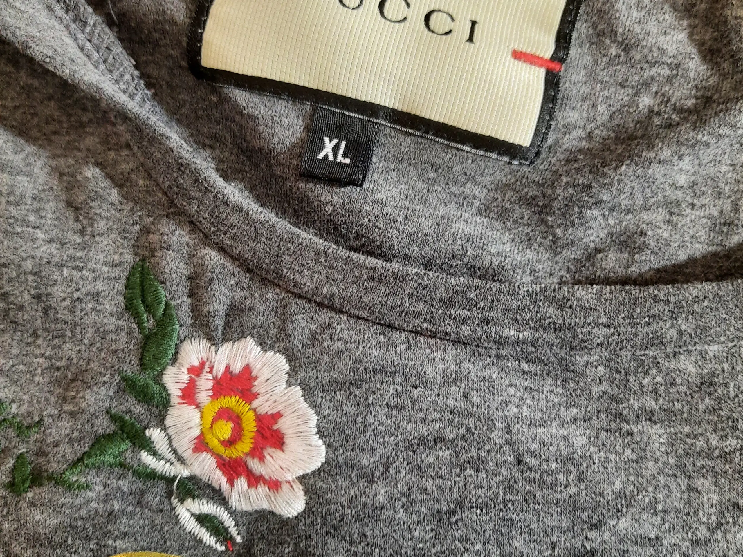 GUCCI bluse grå str L/M