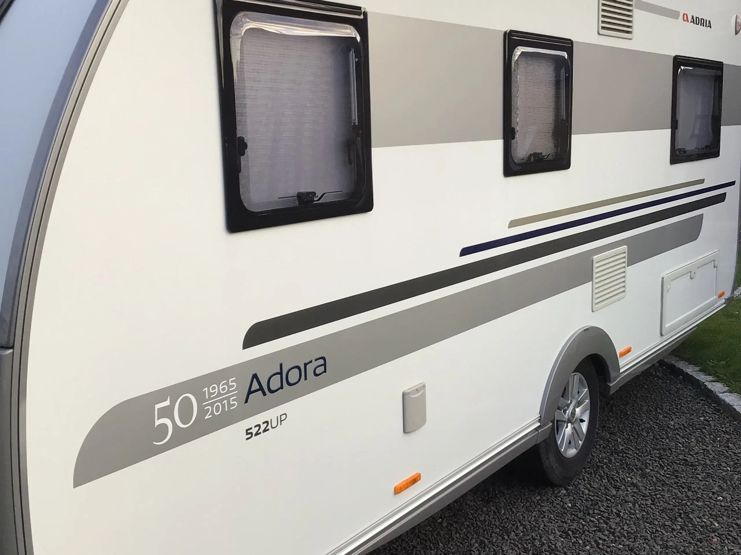 Adria Adora silver 522 up