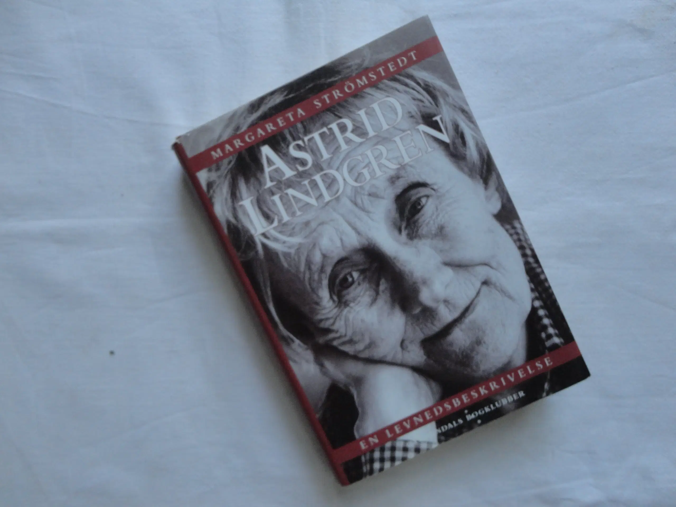 Astrid Lindgren - En levnedsbeskrivelse  :