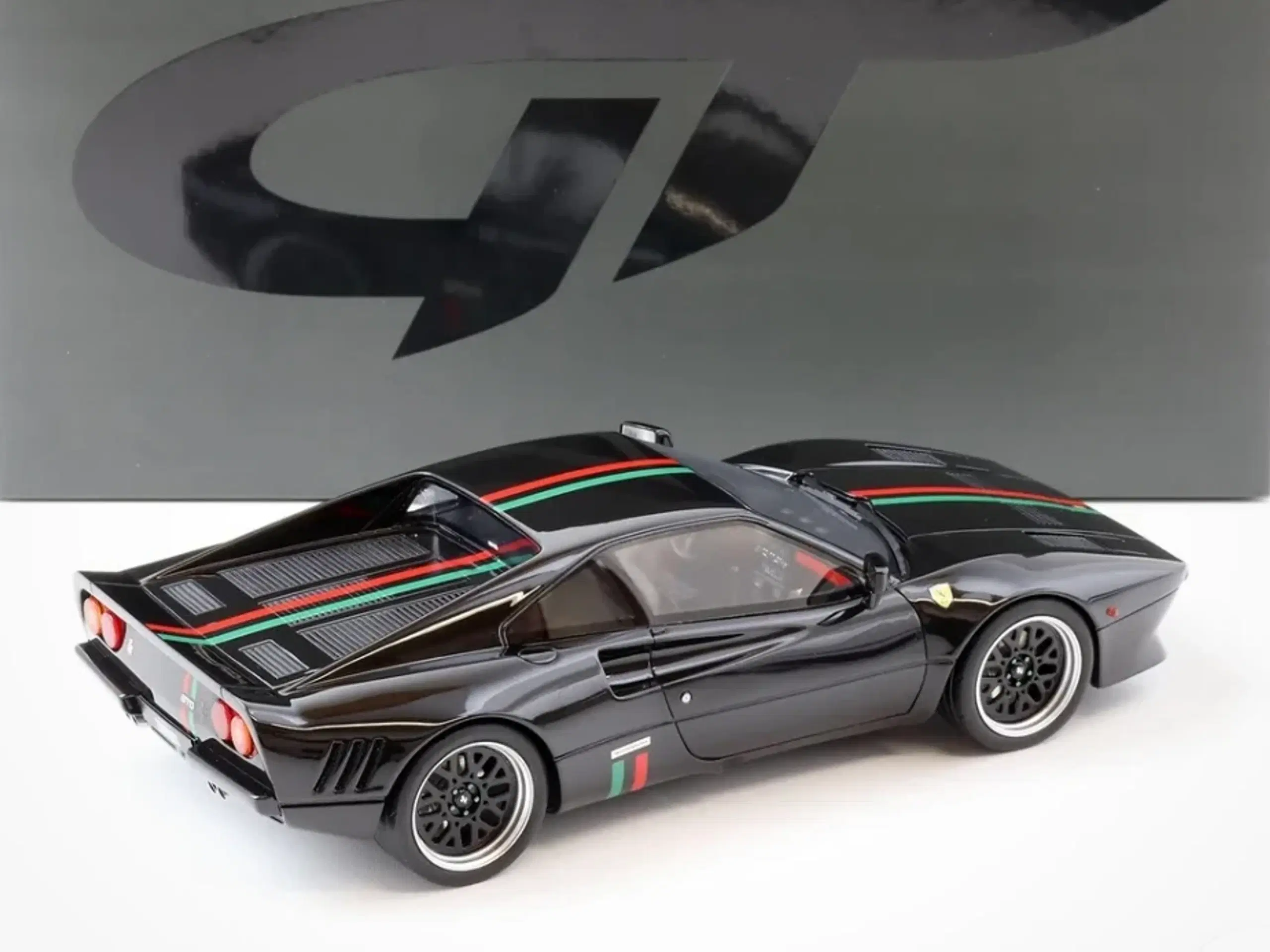 1:18 Ferrari 288 GTO 1984