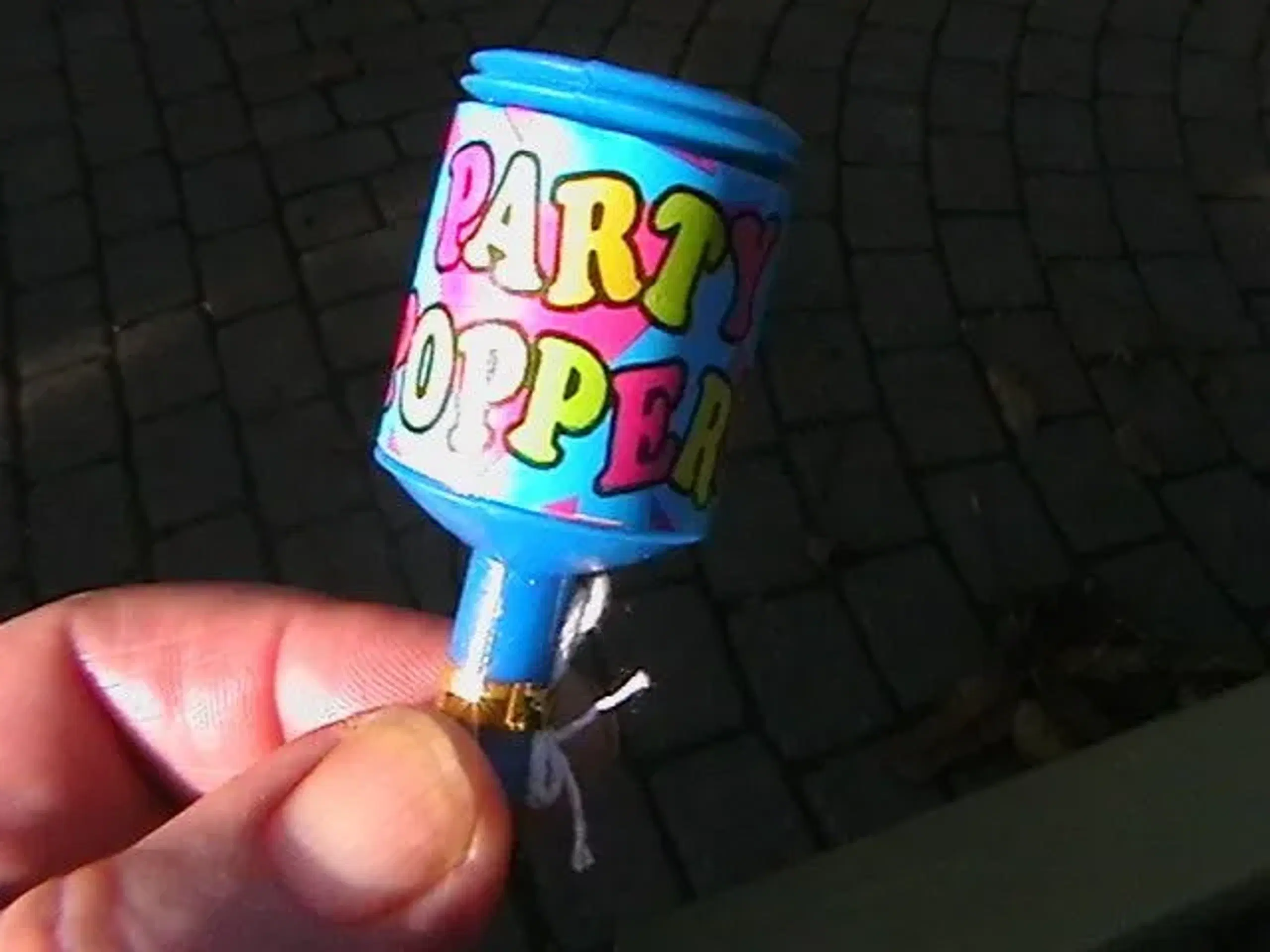 28 stk Party Poppers/Champagna Poppers