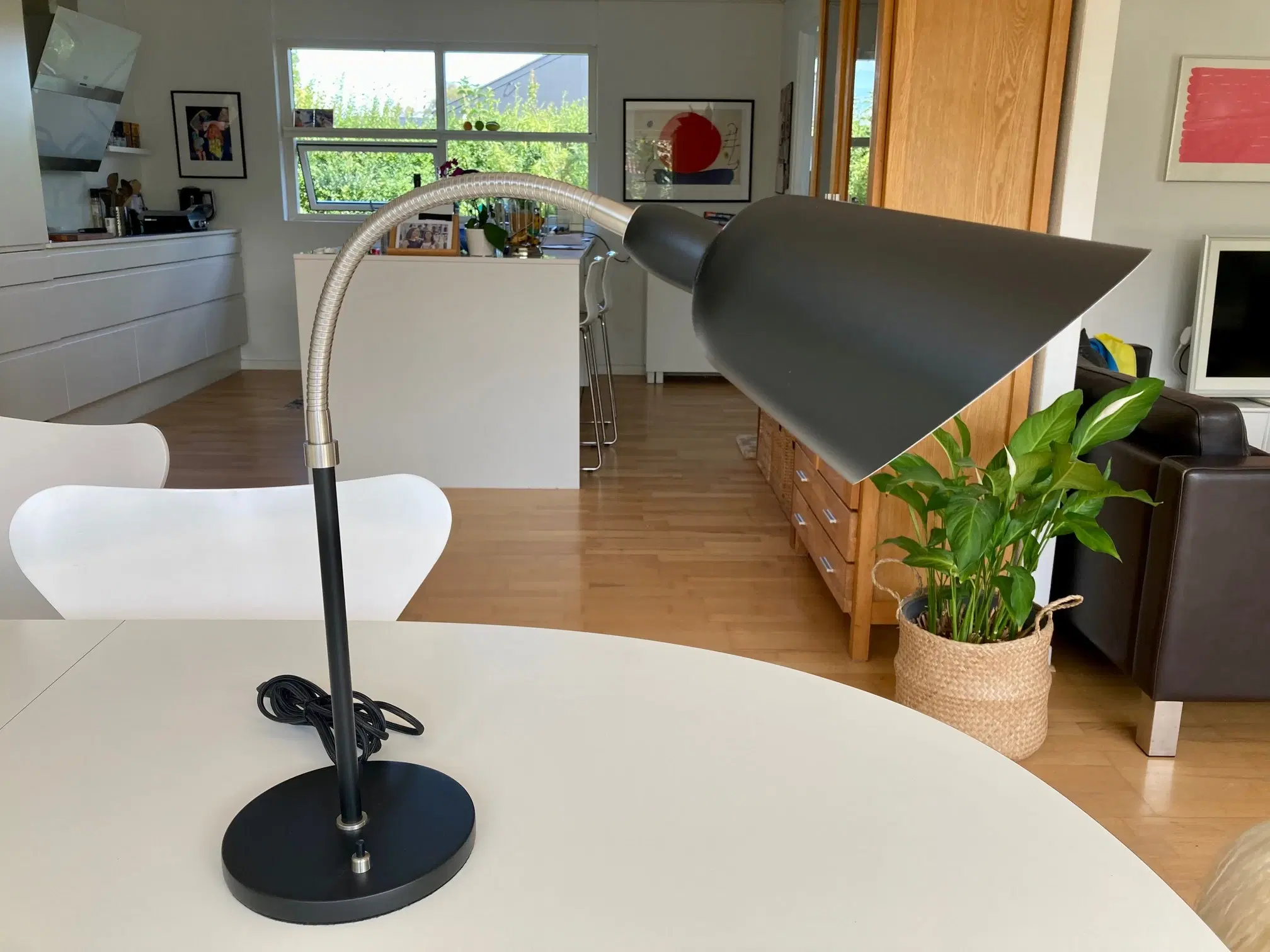 Arne Jacobsen bordlampe - AJ8