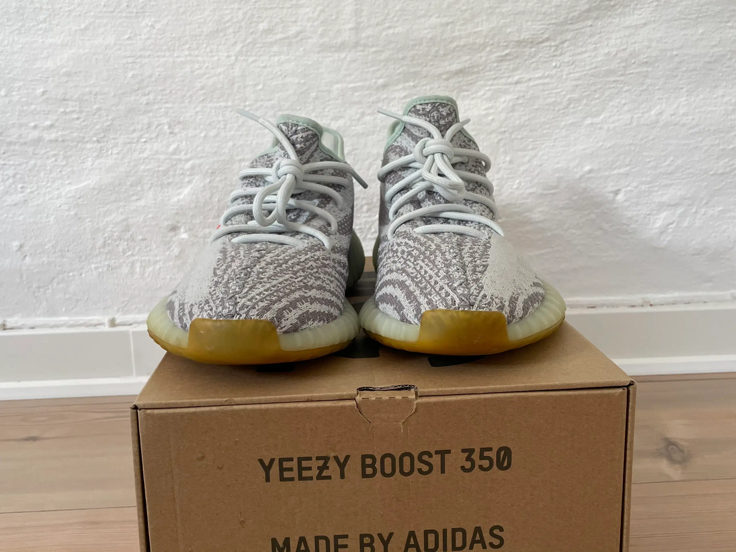 Yeezy Boost 350 V2 Blue Tint