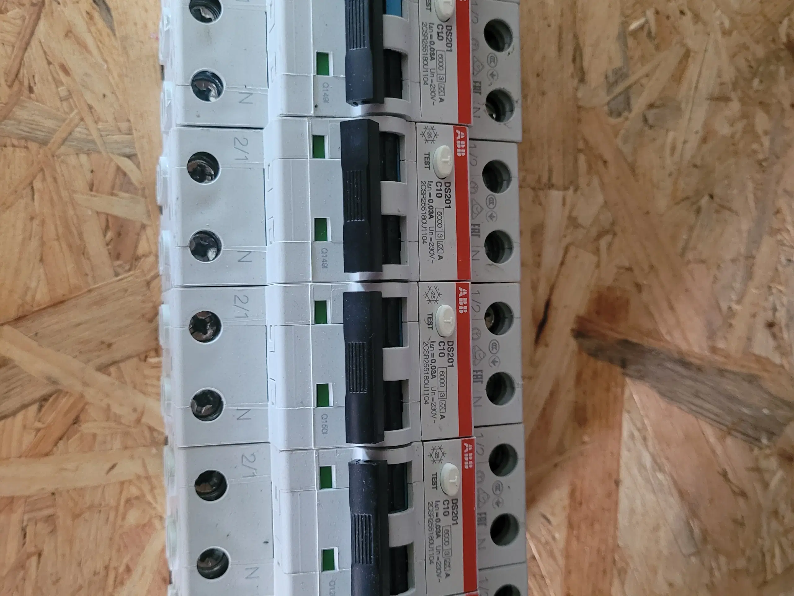 ABB Kombiafbryder HFI DS201 C10 AC30