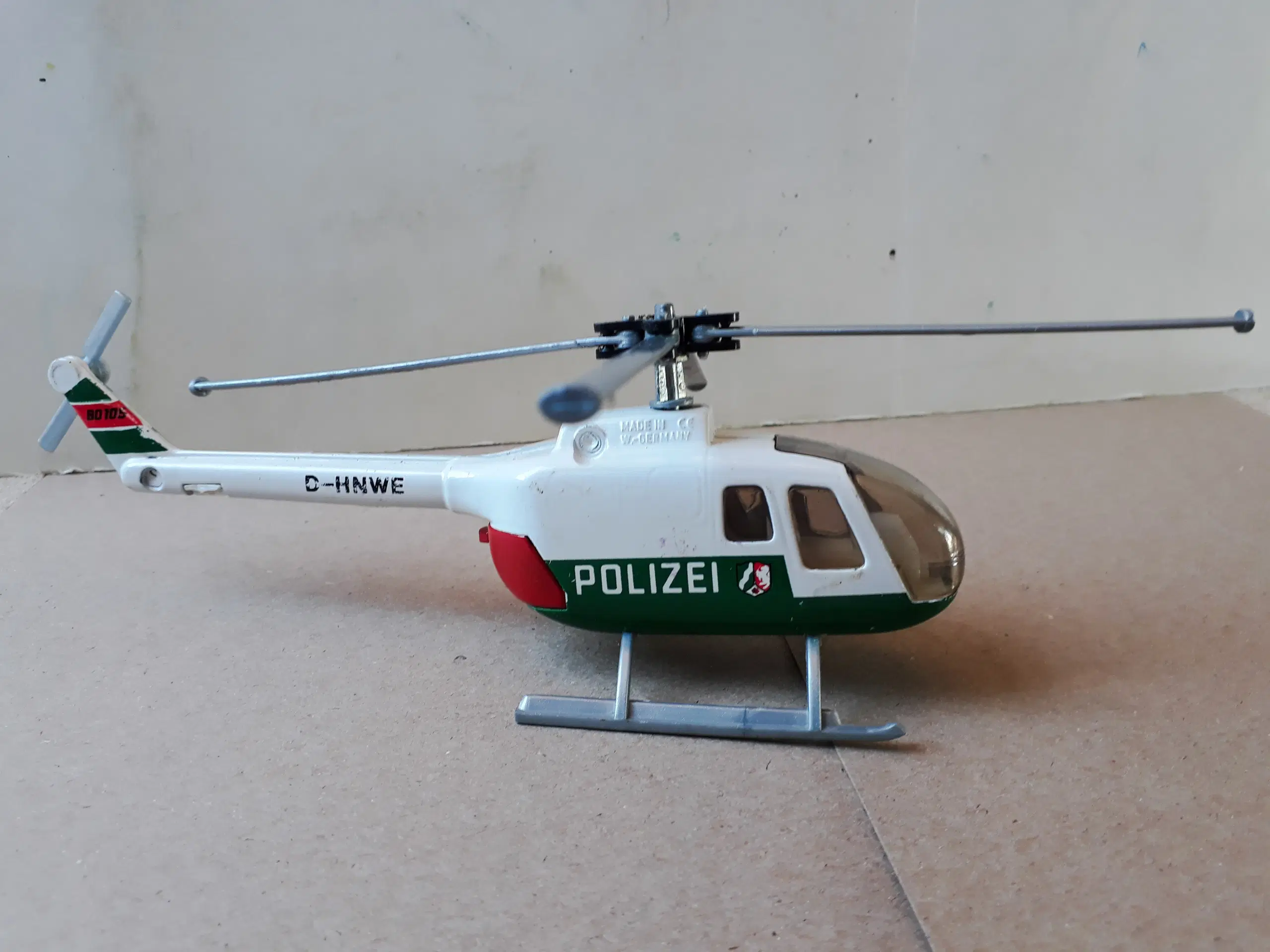 Siku Polizei Helikopter