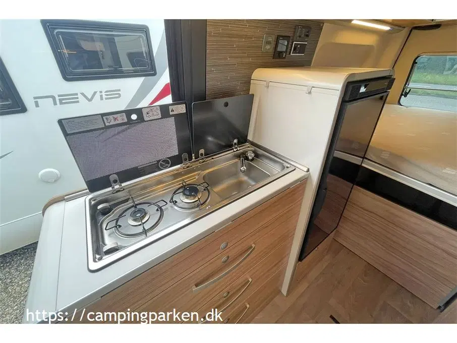 2021 - Hymer Grand Canyon S   Hymer Grand Canyon S byder på køreoplevelse 4 sovepladser under 6 meter