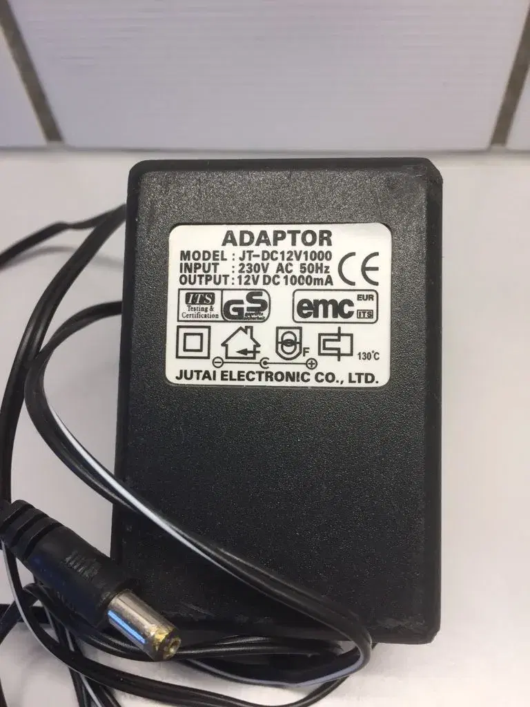 Adapter/strømforsyning