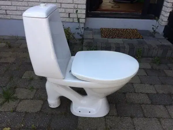 IFÔ toilet håndvask Damixa vandhane