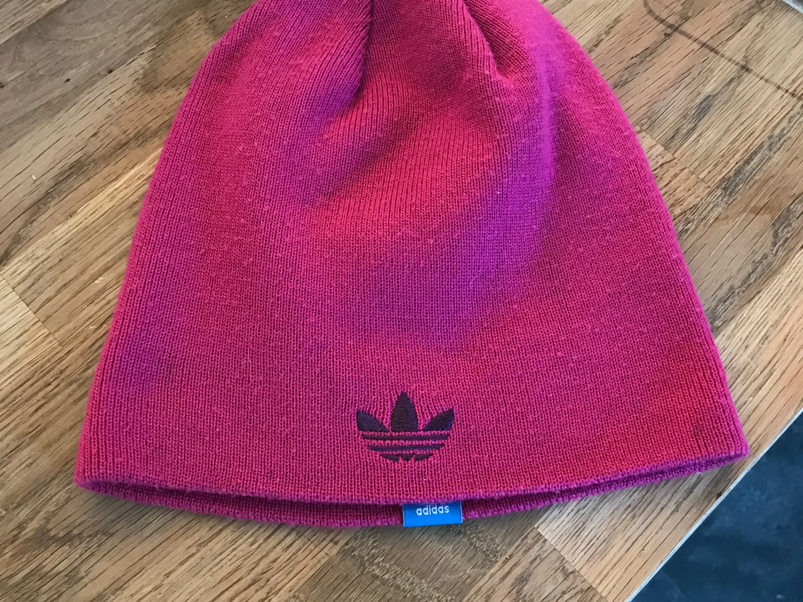 Adidas hue