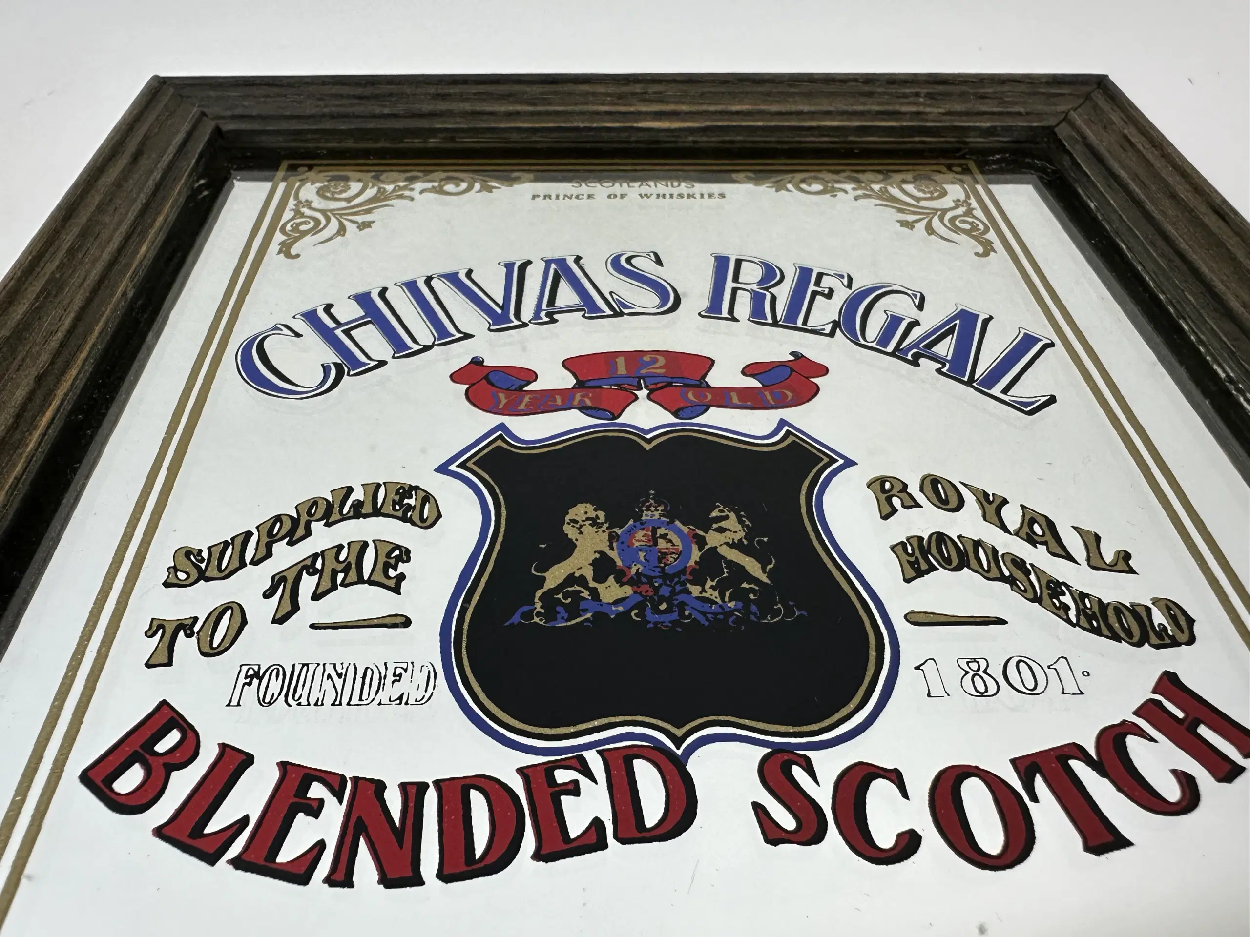 'Chivas Regal whiskey' spejl