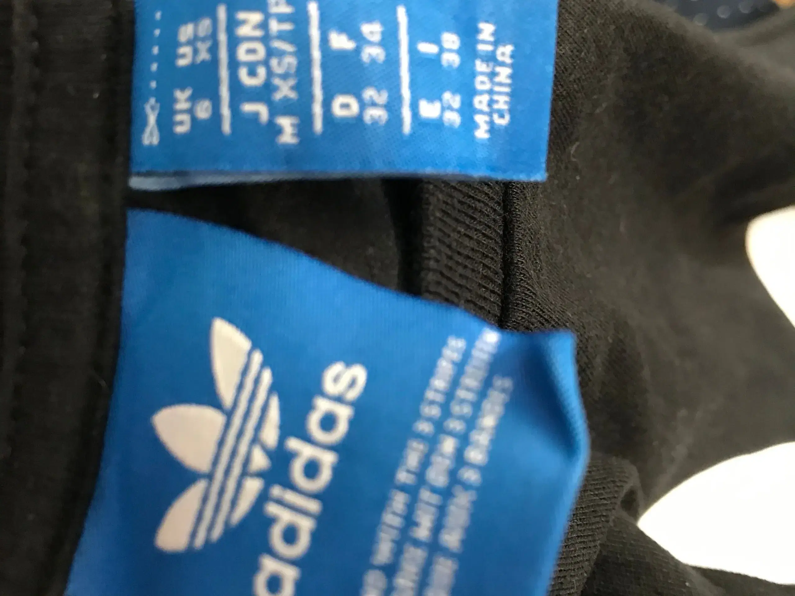 Tank top fra adidas strl xs(32)