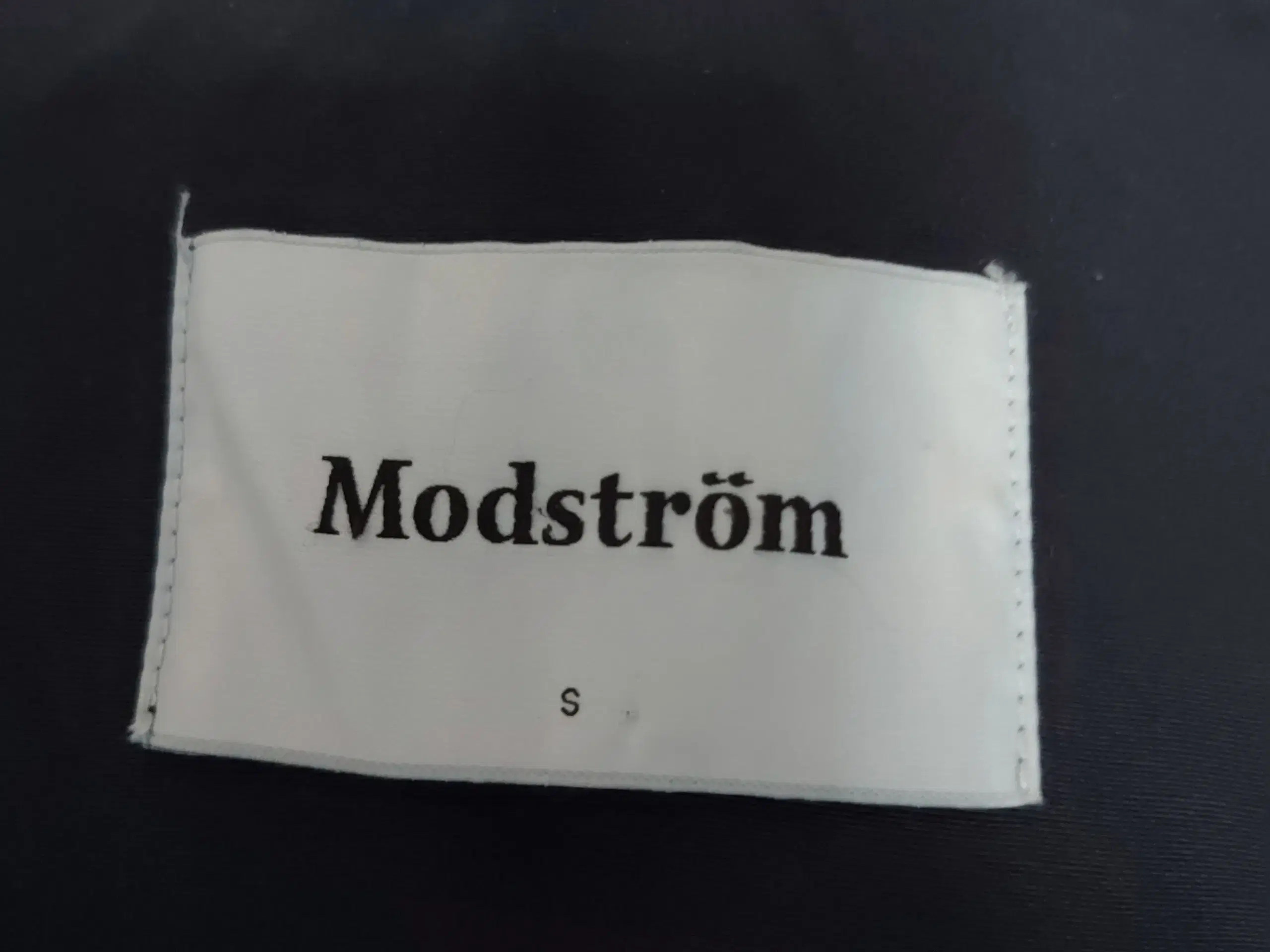 Jakke Modstrøm