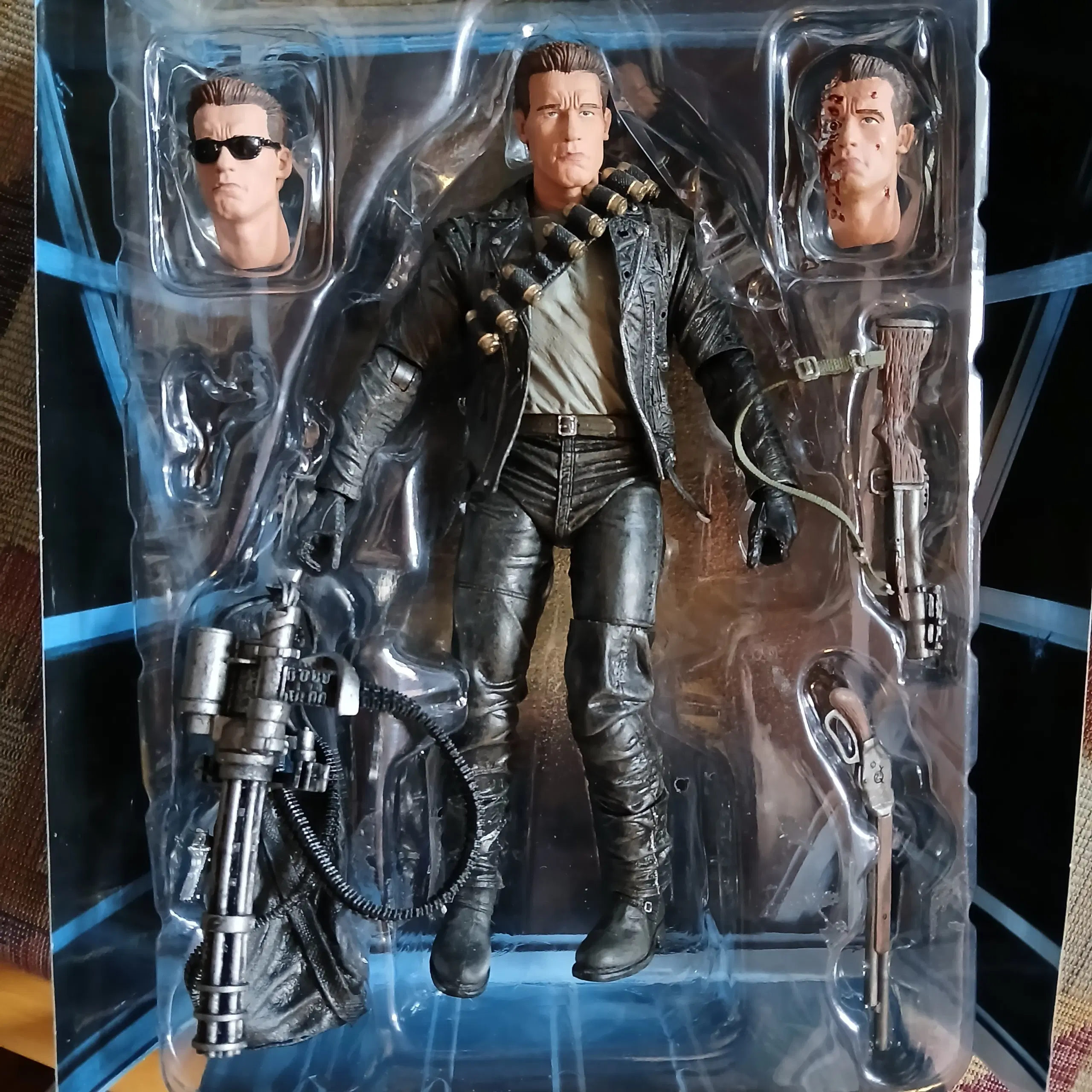 NECA Terminator og Terminator 2- figurer