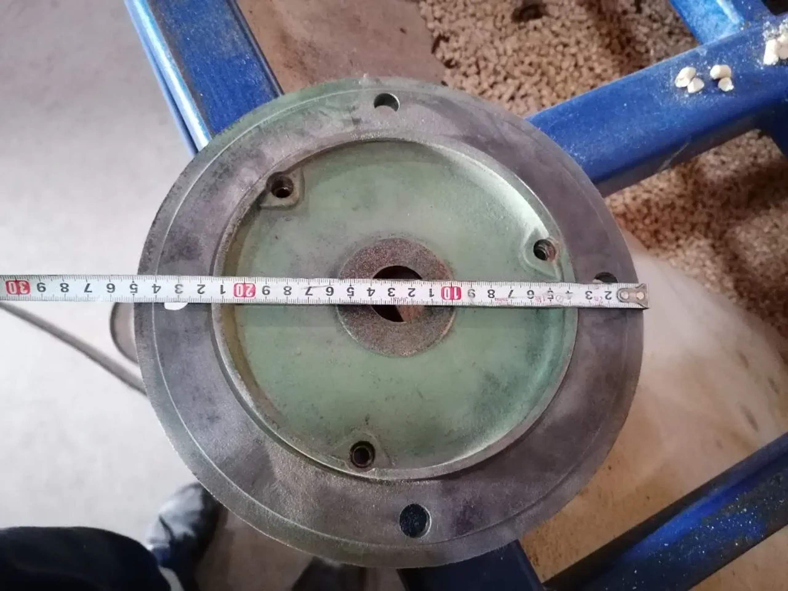 Motor flange