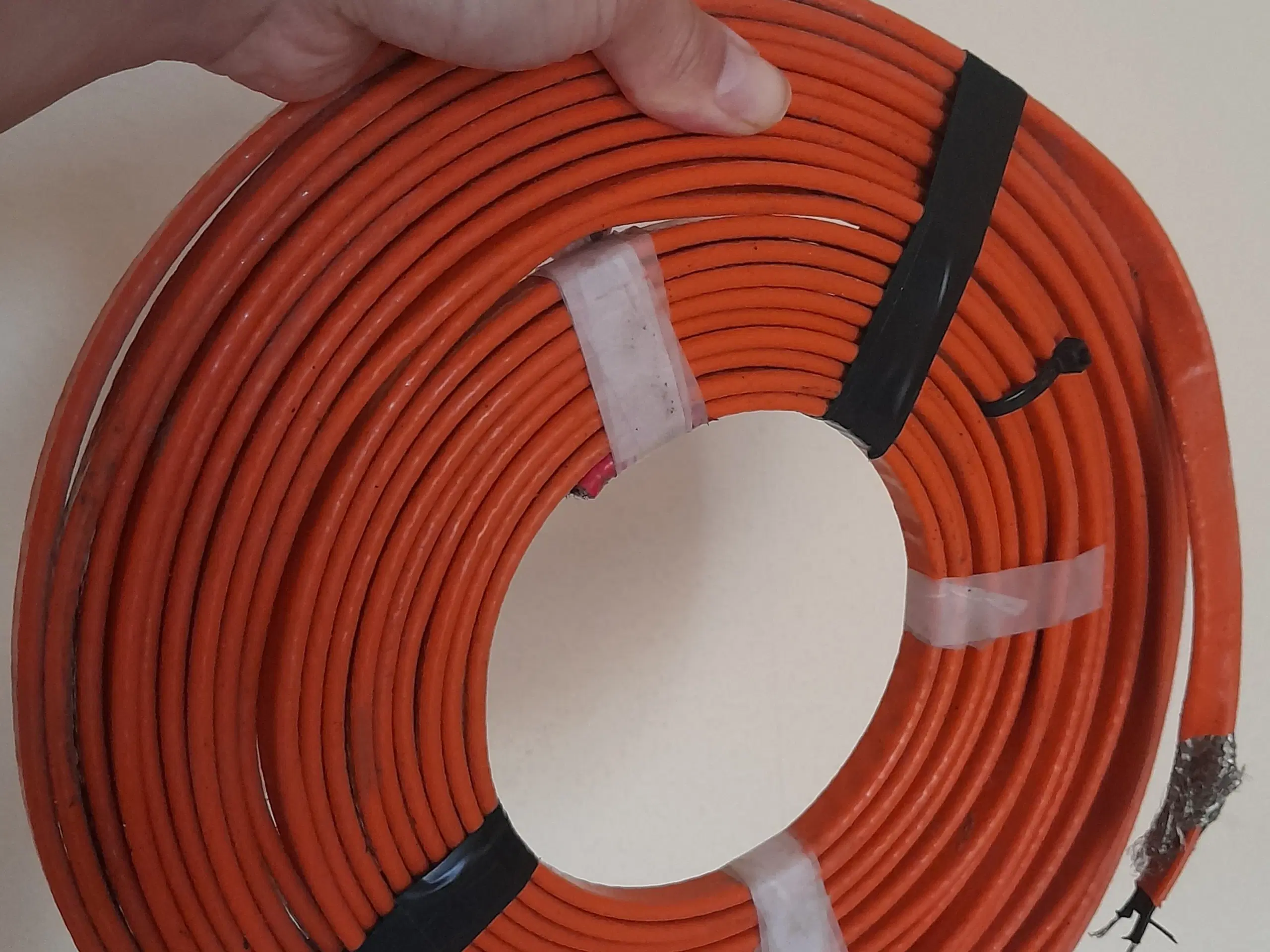 13 M Varme-kabel (Heat Tracing)