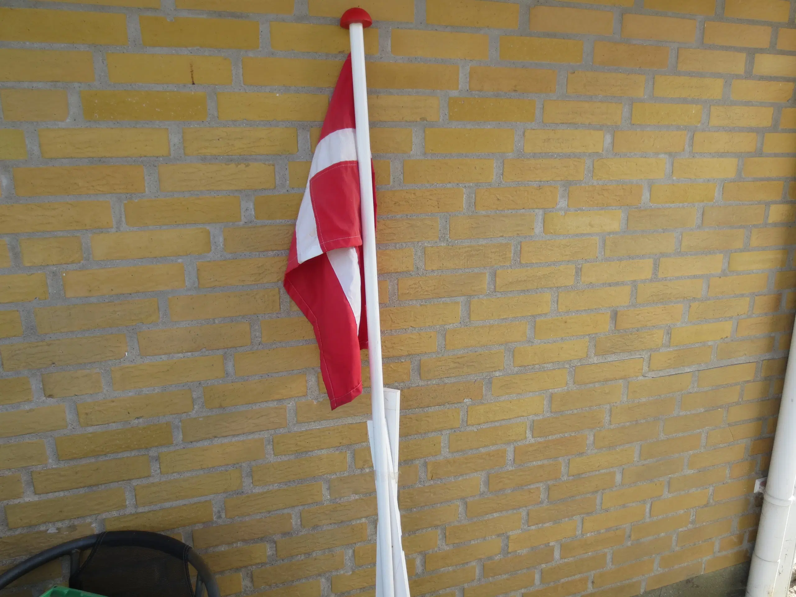 1 stkk Cpl Ny Mini flagstang med Dannebrog flag