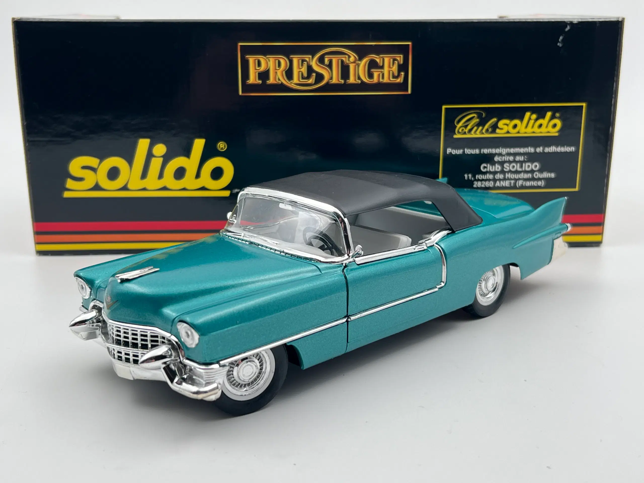 1955 Cadillac Eldorado 1:20 / 1:18