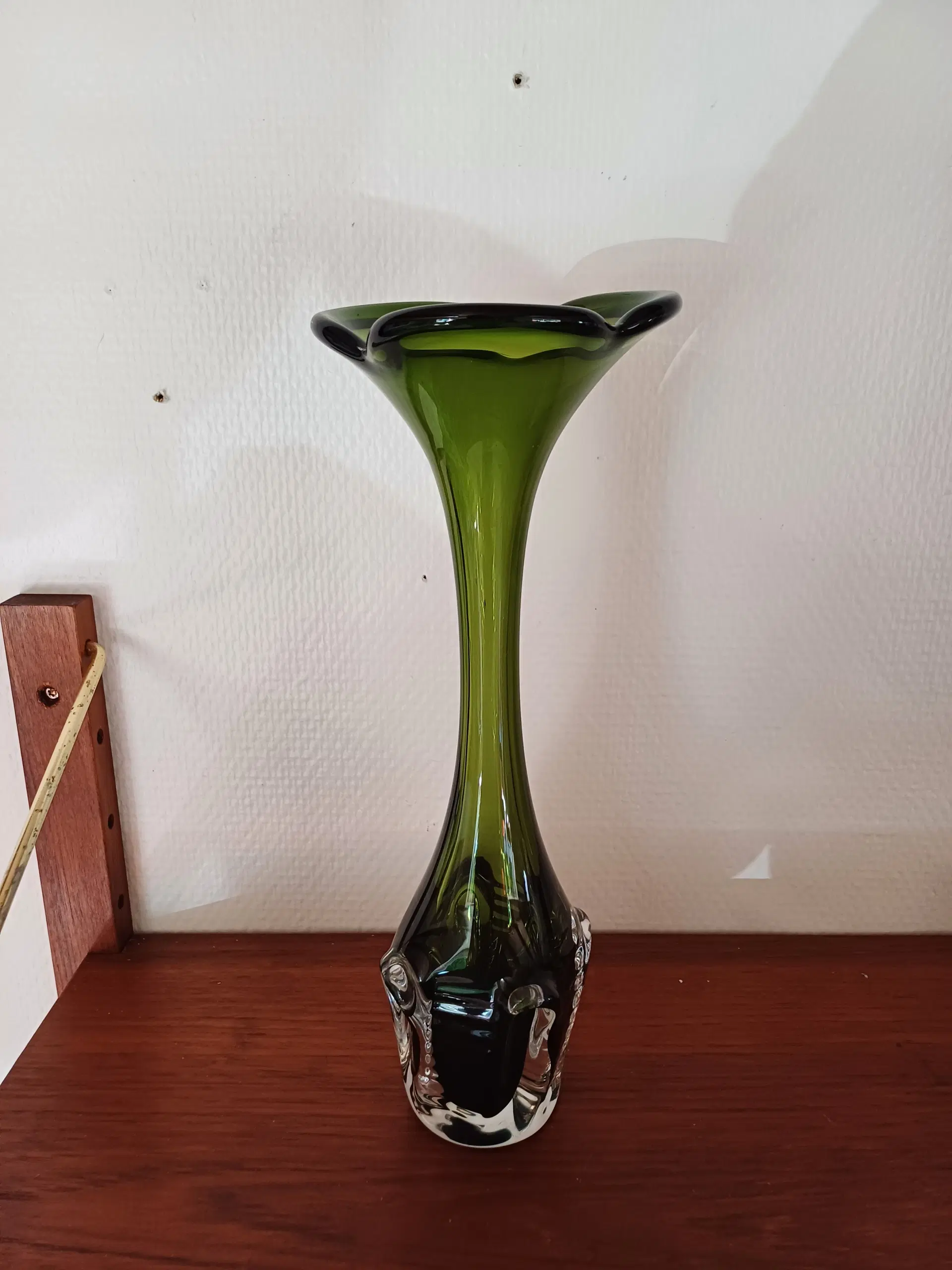 Smuk grøn glas vase