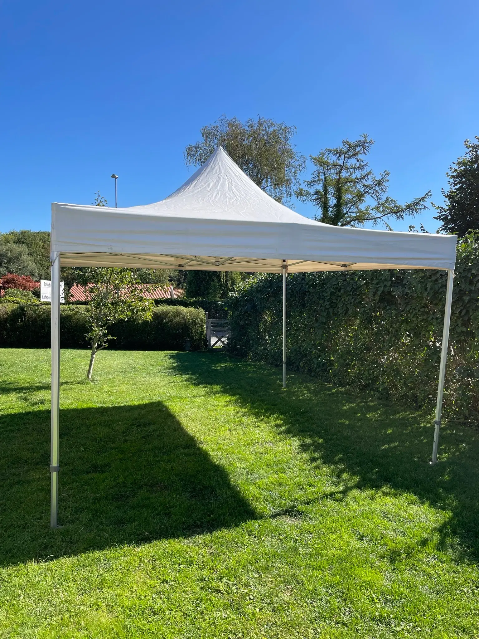 Professionel pavillon med udstyr 4 x 4m