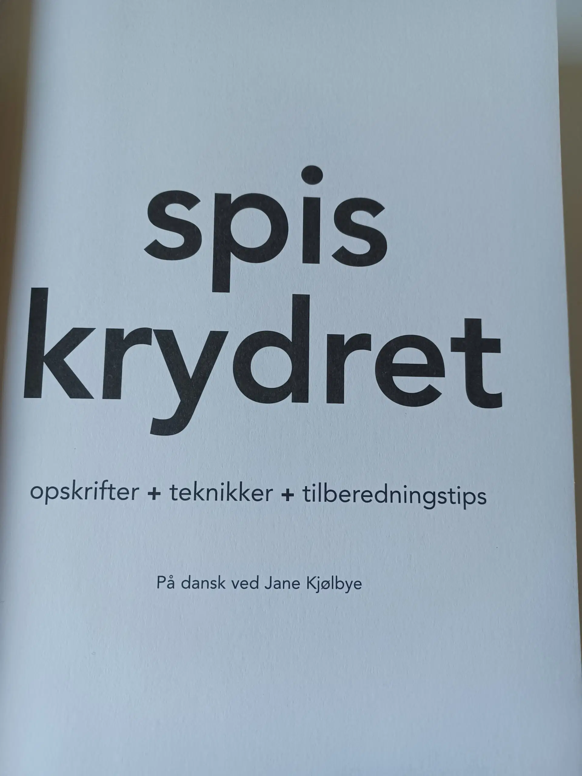 "Spis krydret" af Jane Kjølbye