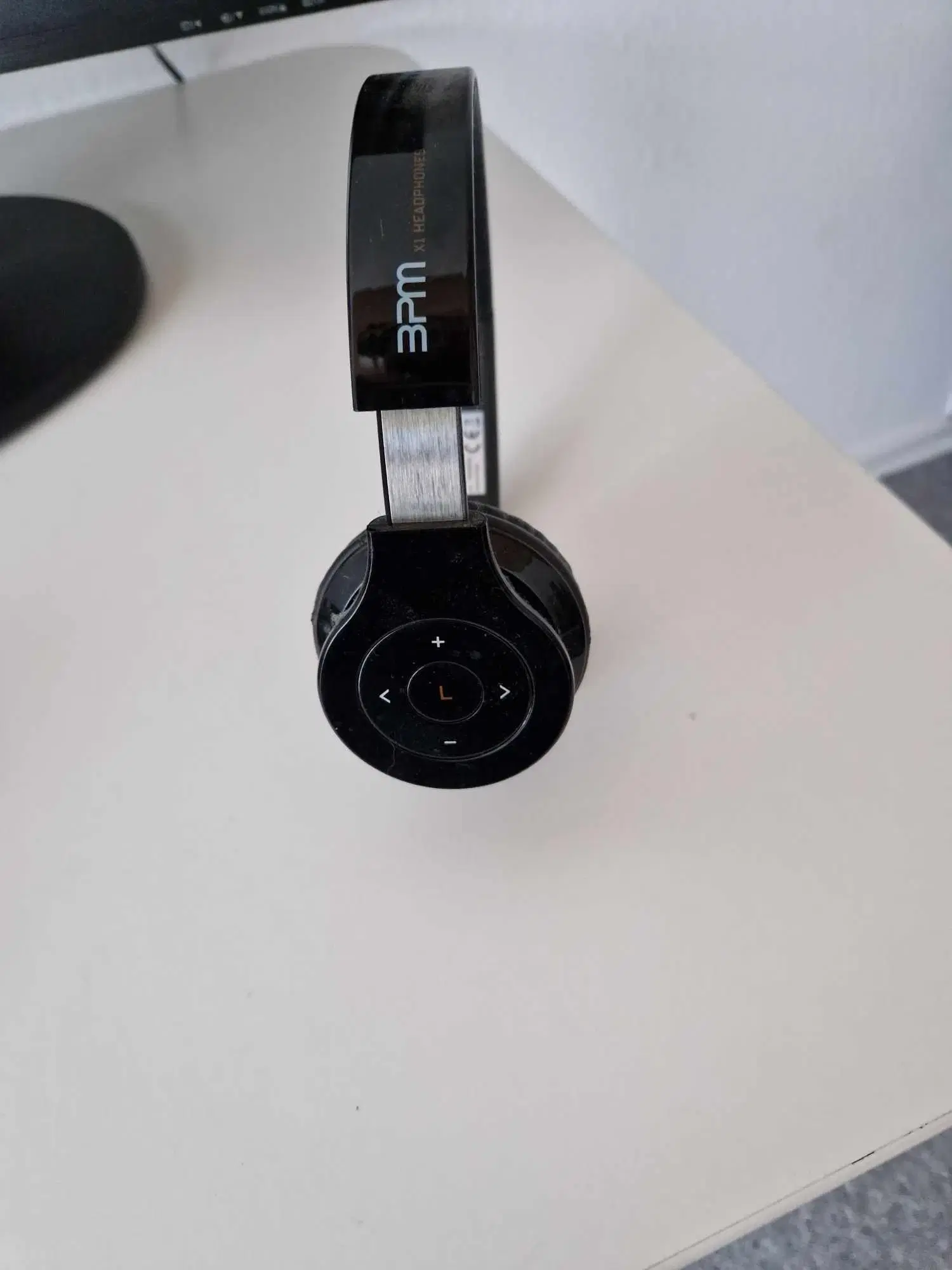 BPM X1 bluetooth headphones