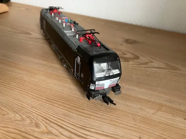 PIKO X 4-E-870 Vectron Dig med Lyd Let Brugt Som