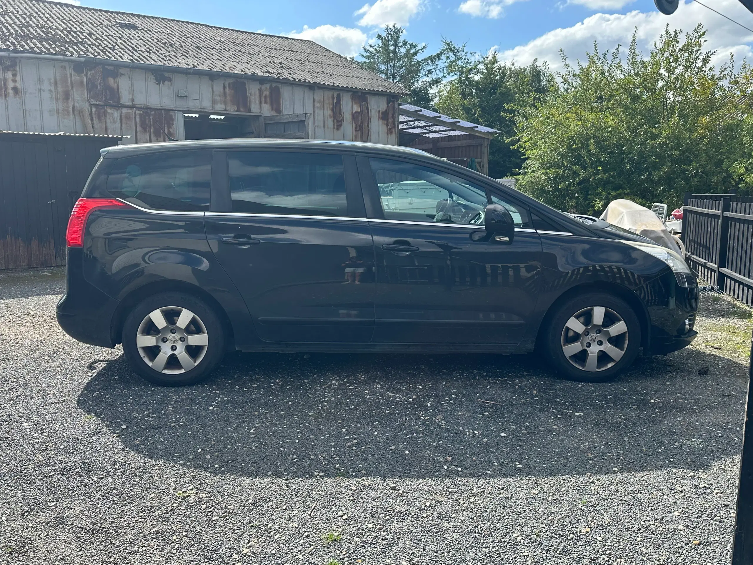 PEUGEOT 5008 20 HDI 150HK SUV